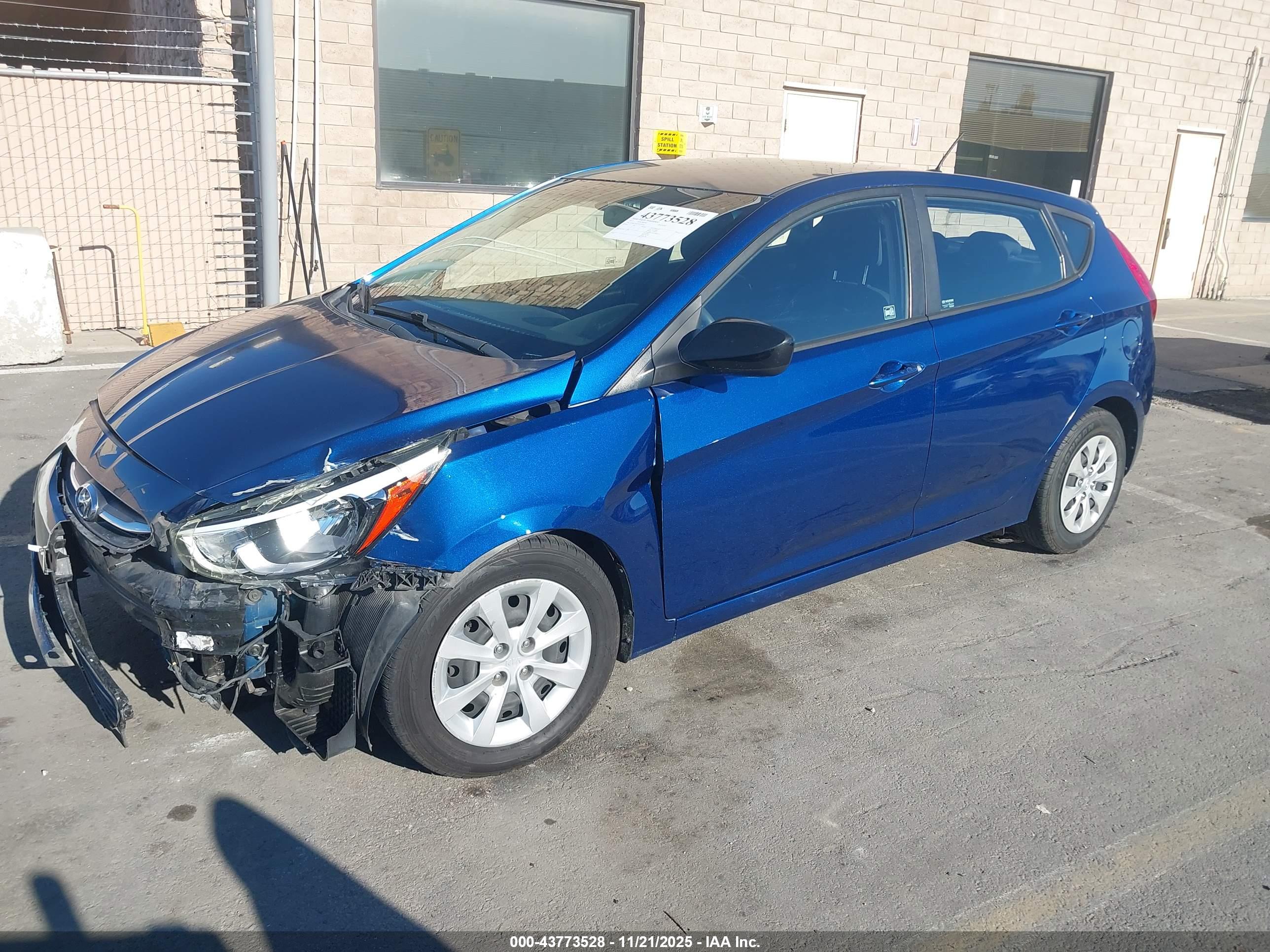 HYUNDAI ACCENT image 2