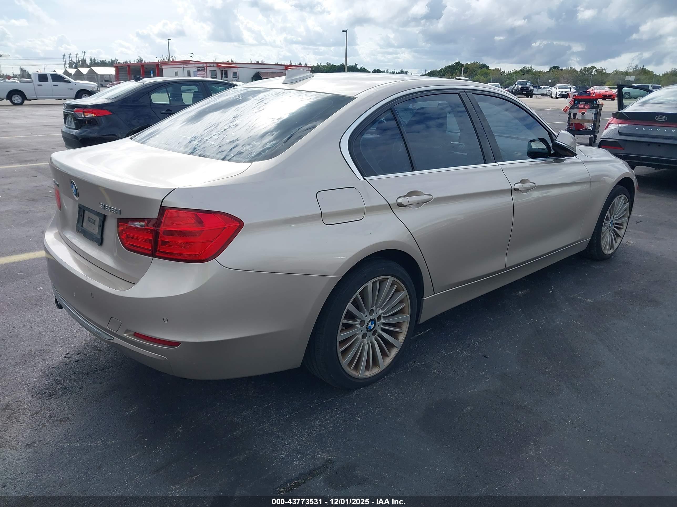 BMW 328I image 4