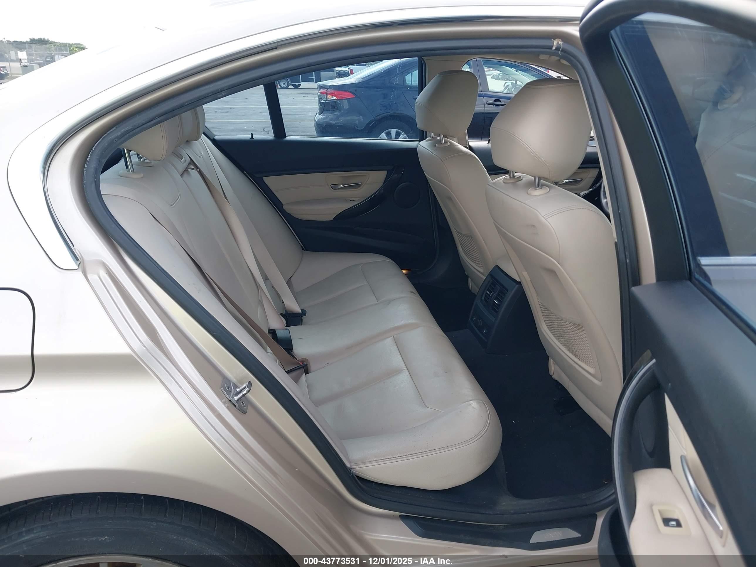 BMW 328I image 8