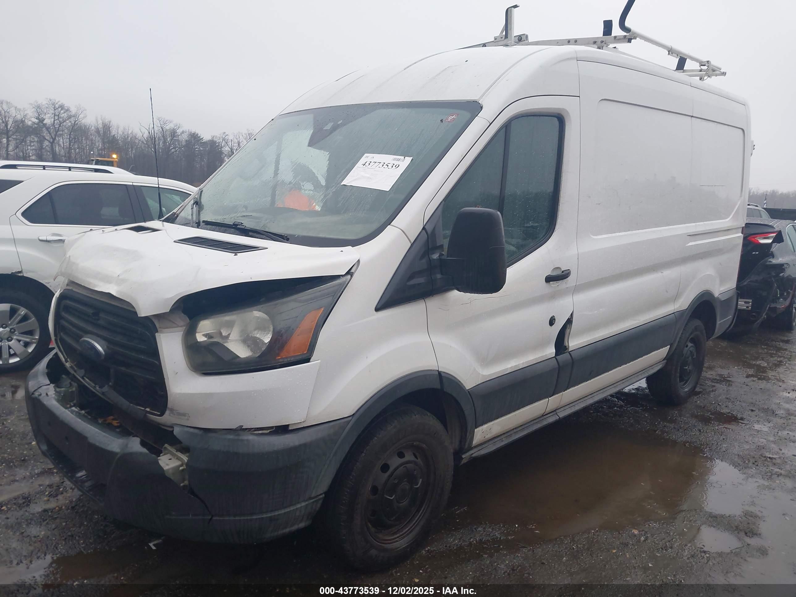 FORD TRANSIT-250 image 2