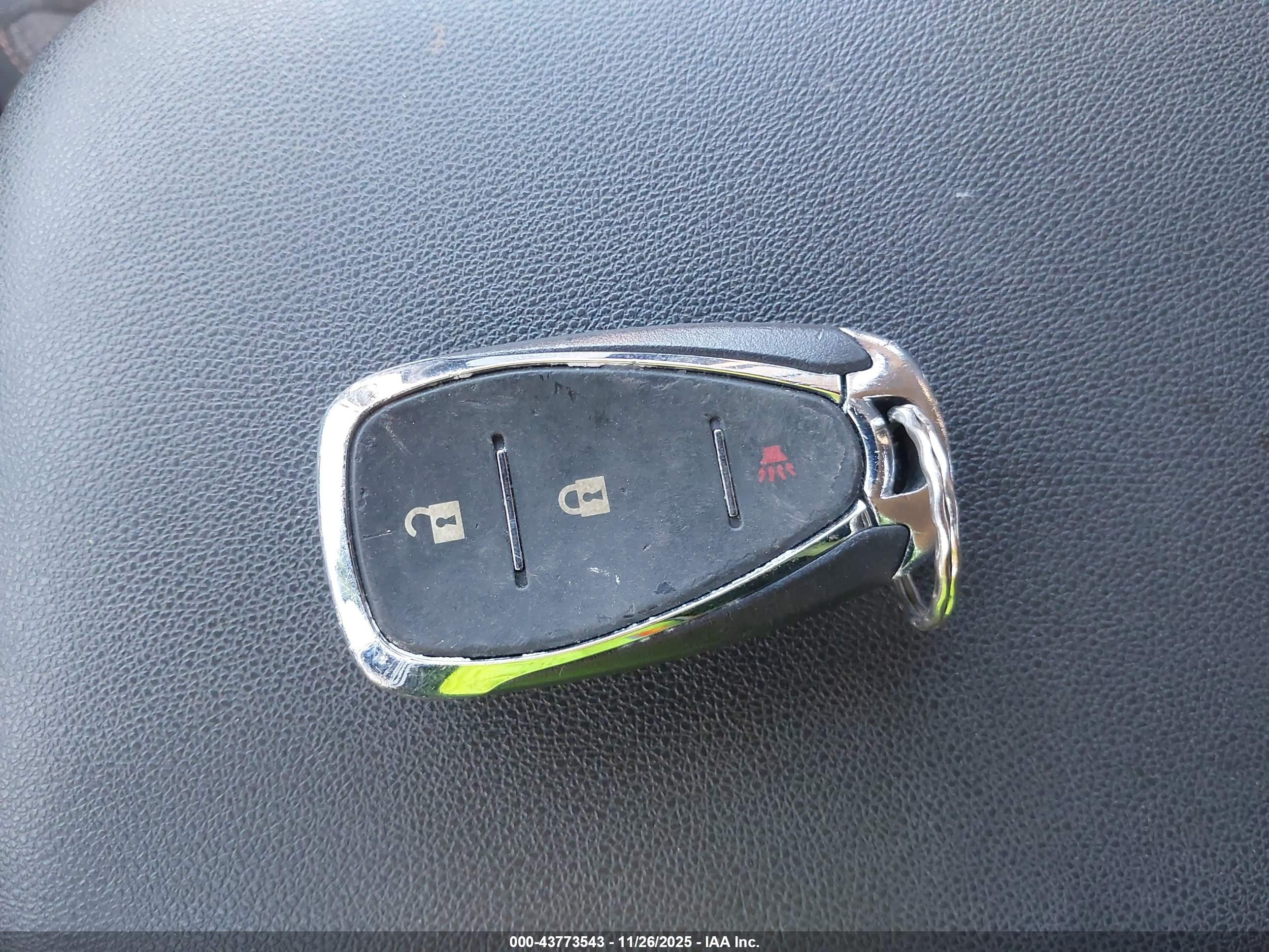 CHEVROLET EQUINOX image 11