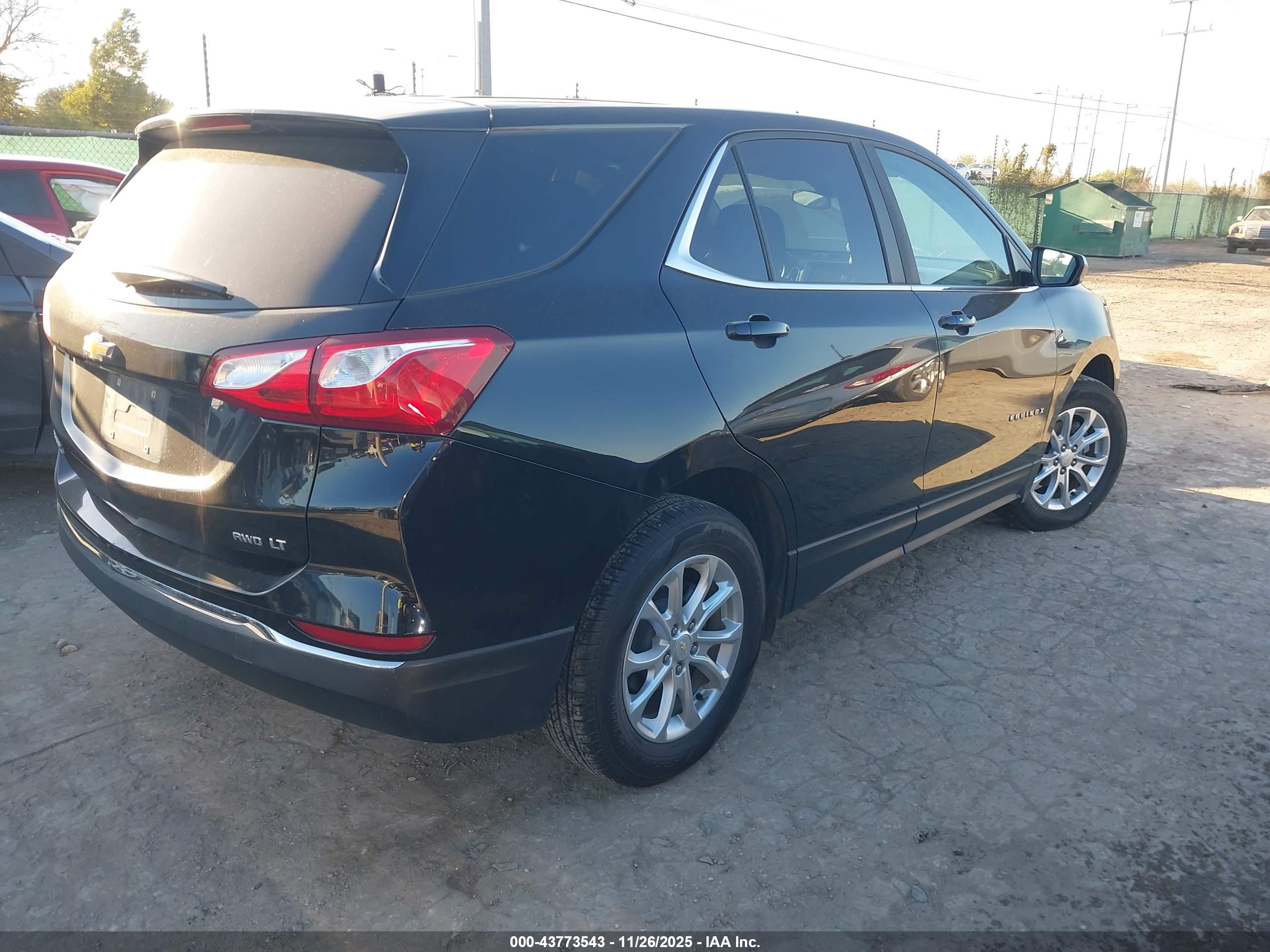 CHEVROLET EQUINOX image 4