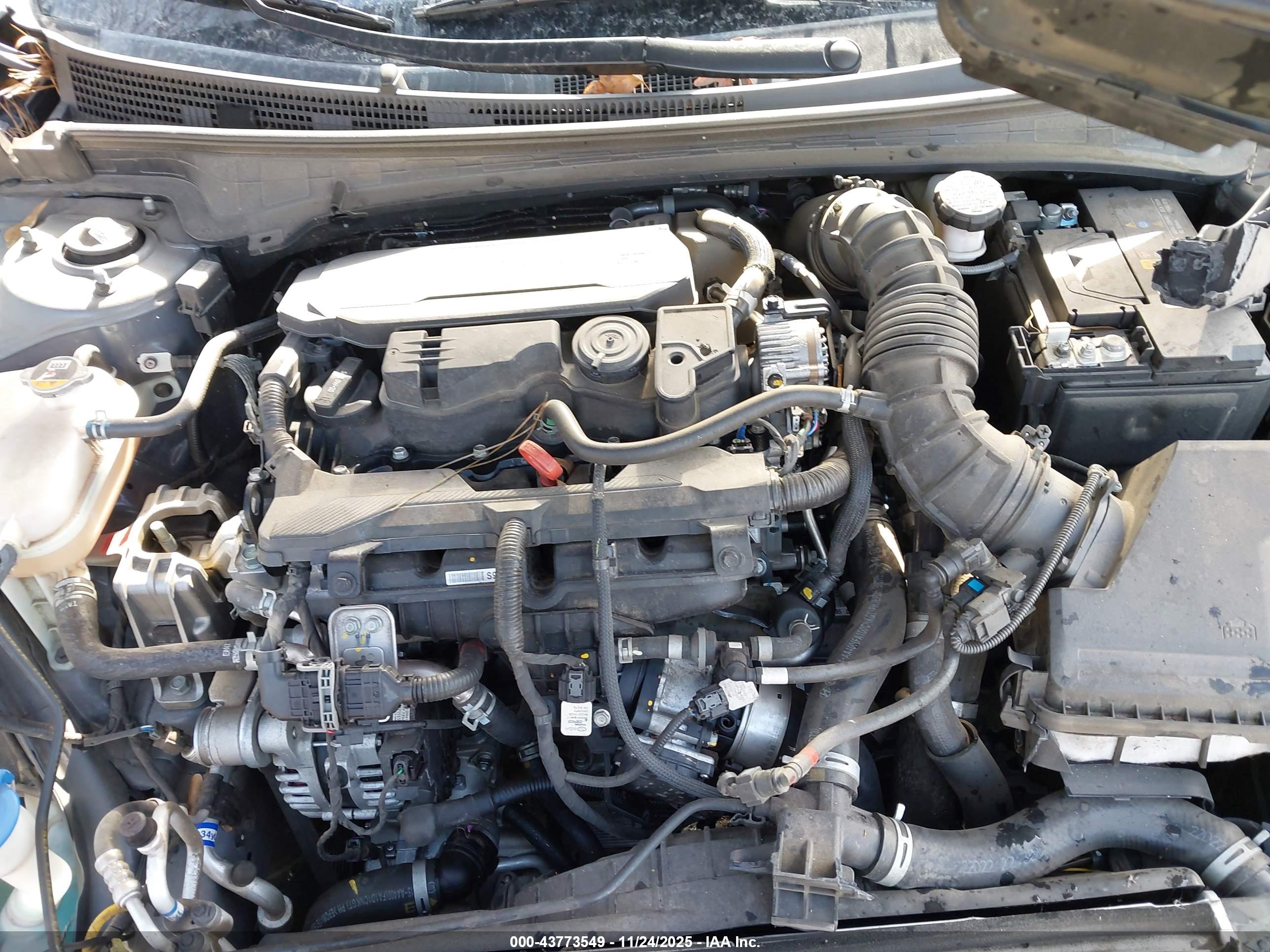 HYUNDAI ELANTRA image 10