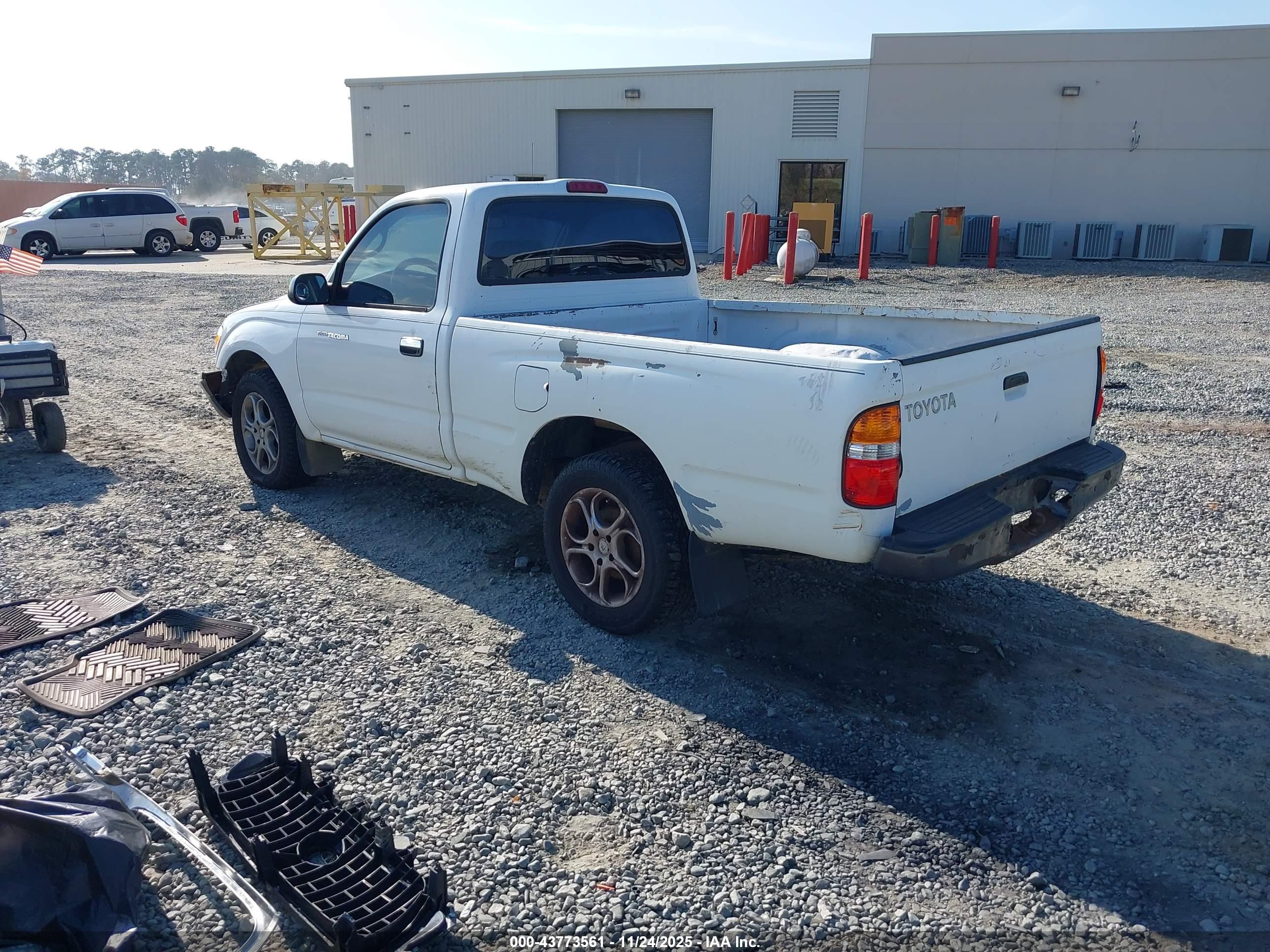 TOYOTA TACOMA image 3