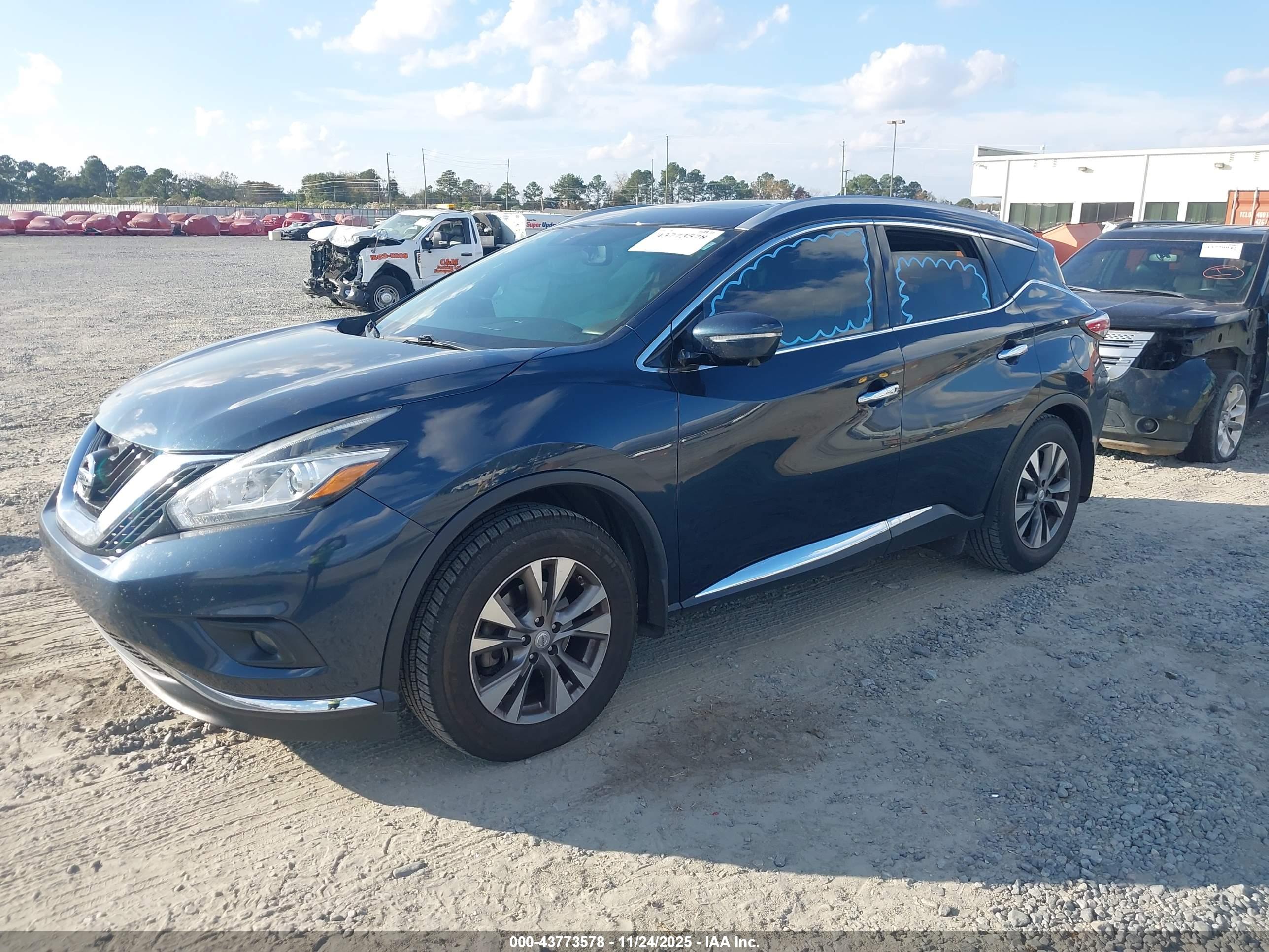 NISSAN MURANO image 2