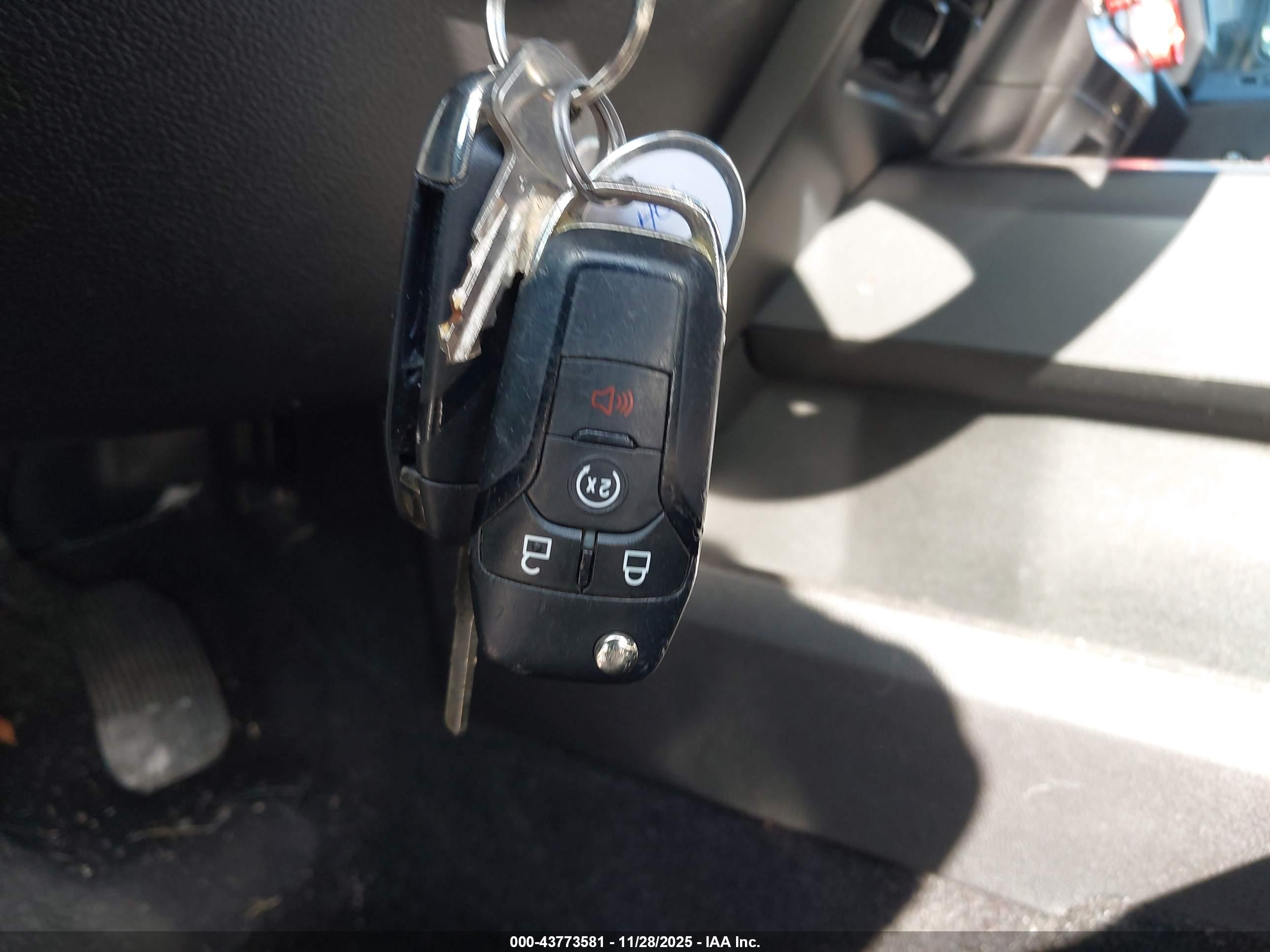 FORD F-150 image 11