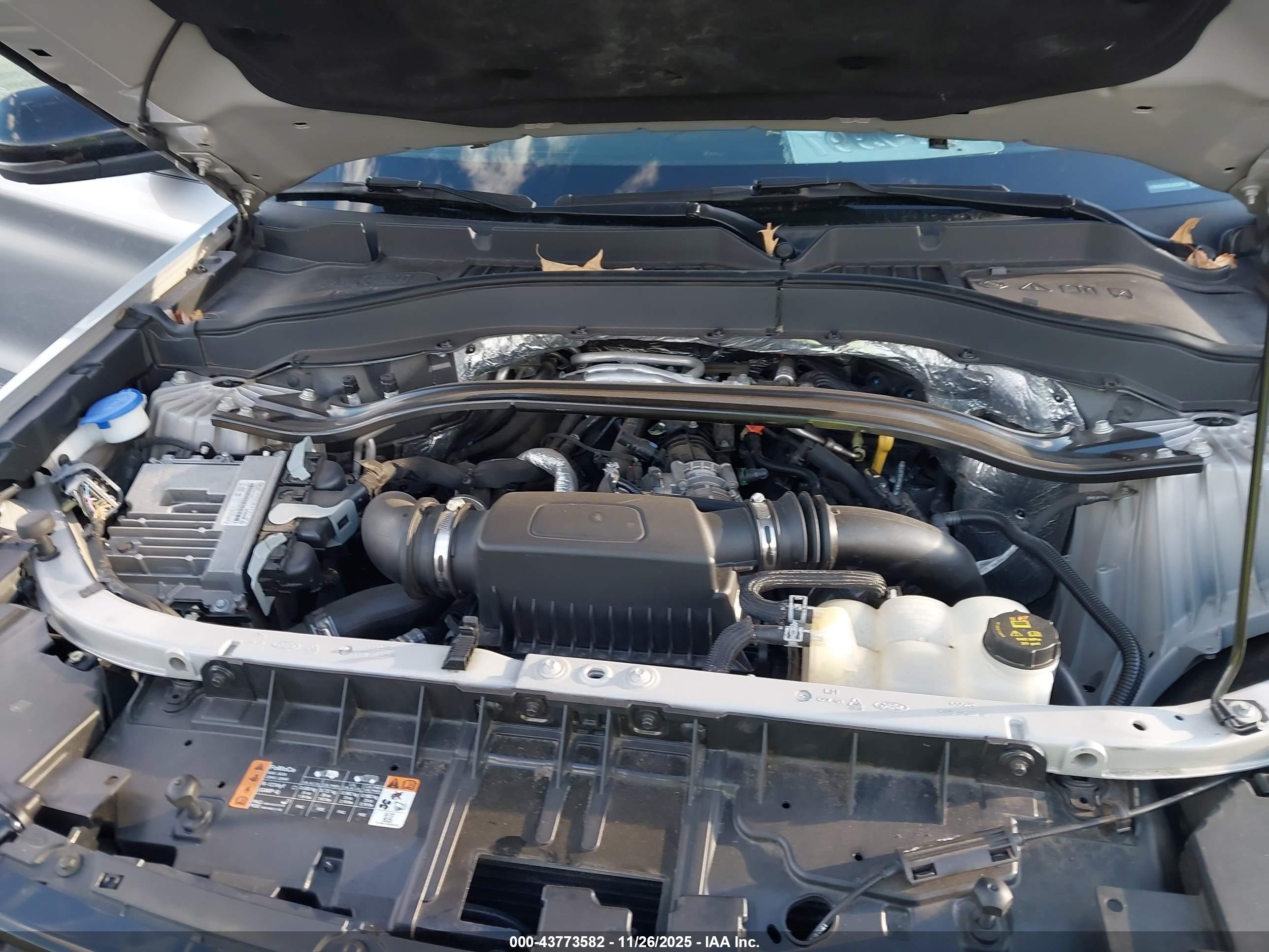 FORD EXPLORER image 10