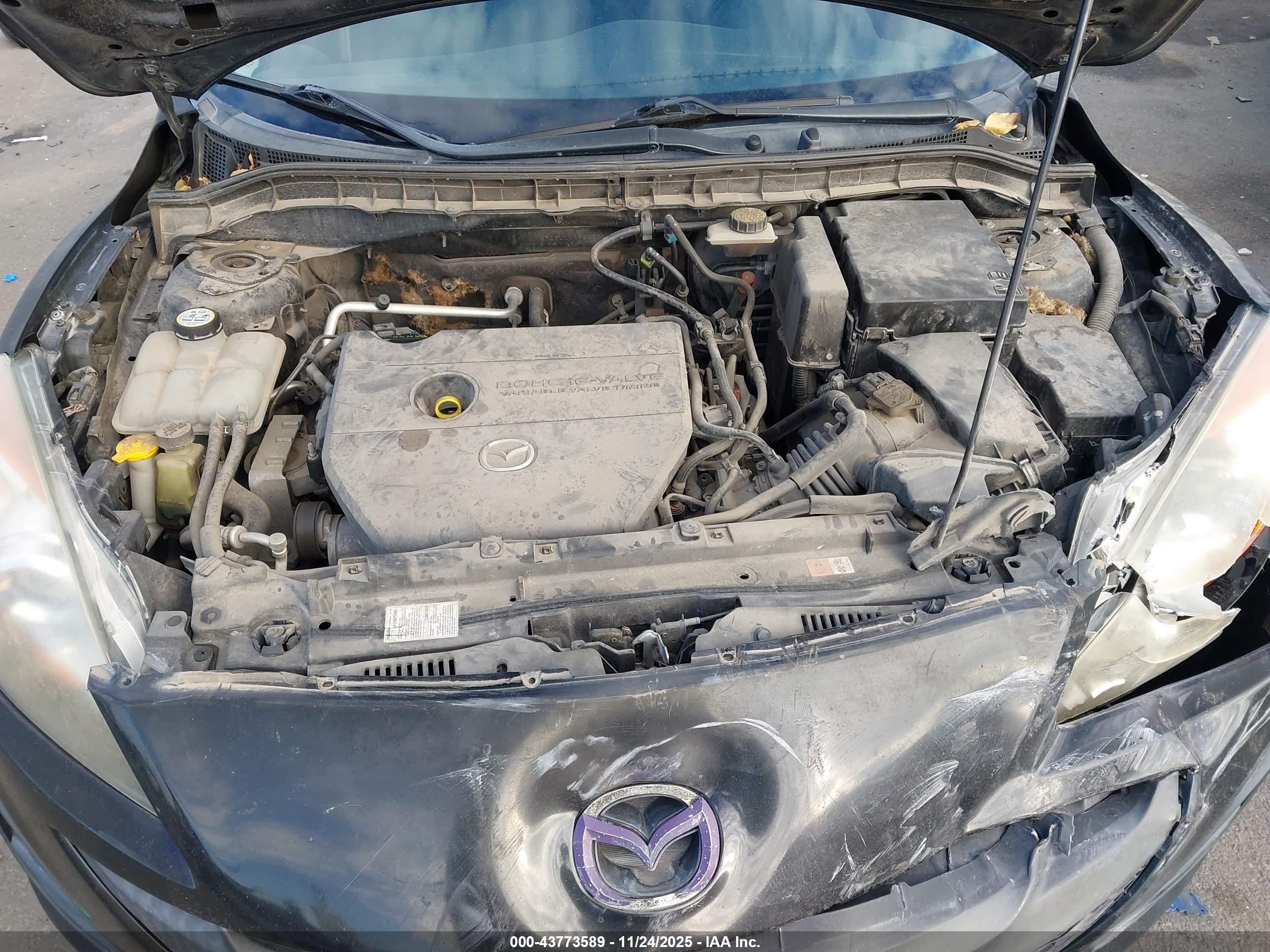 MAZDA MAZDA3 image 10