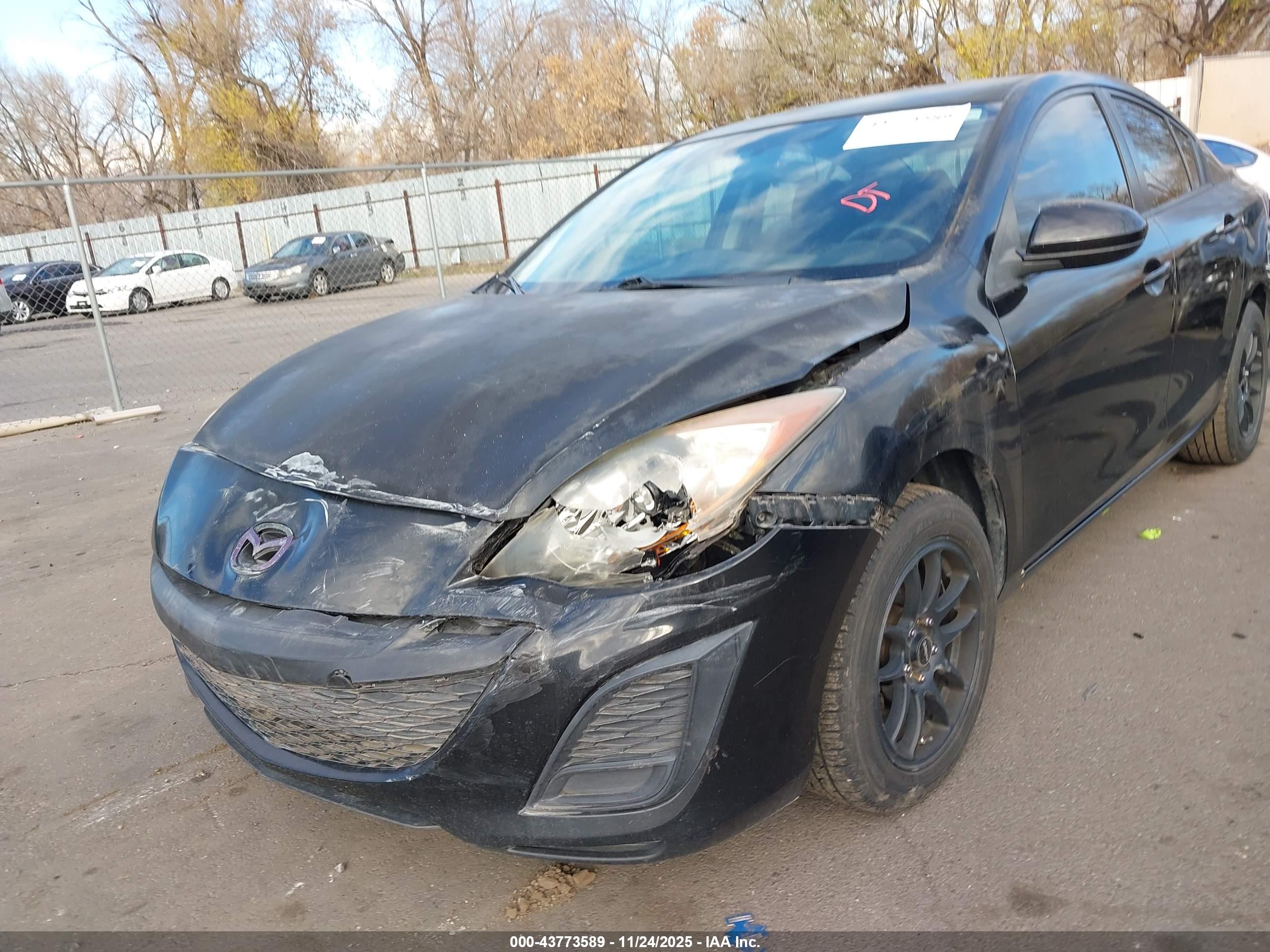 MAZDA MAZDA3 image 6
