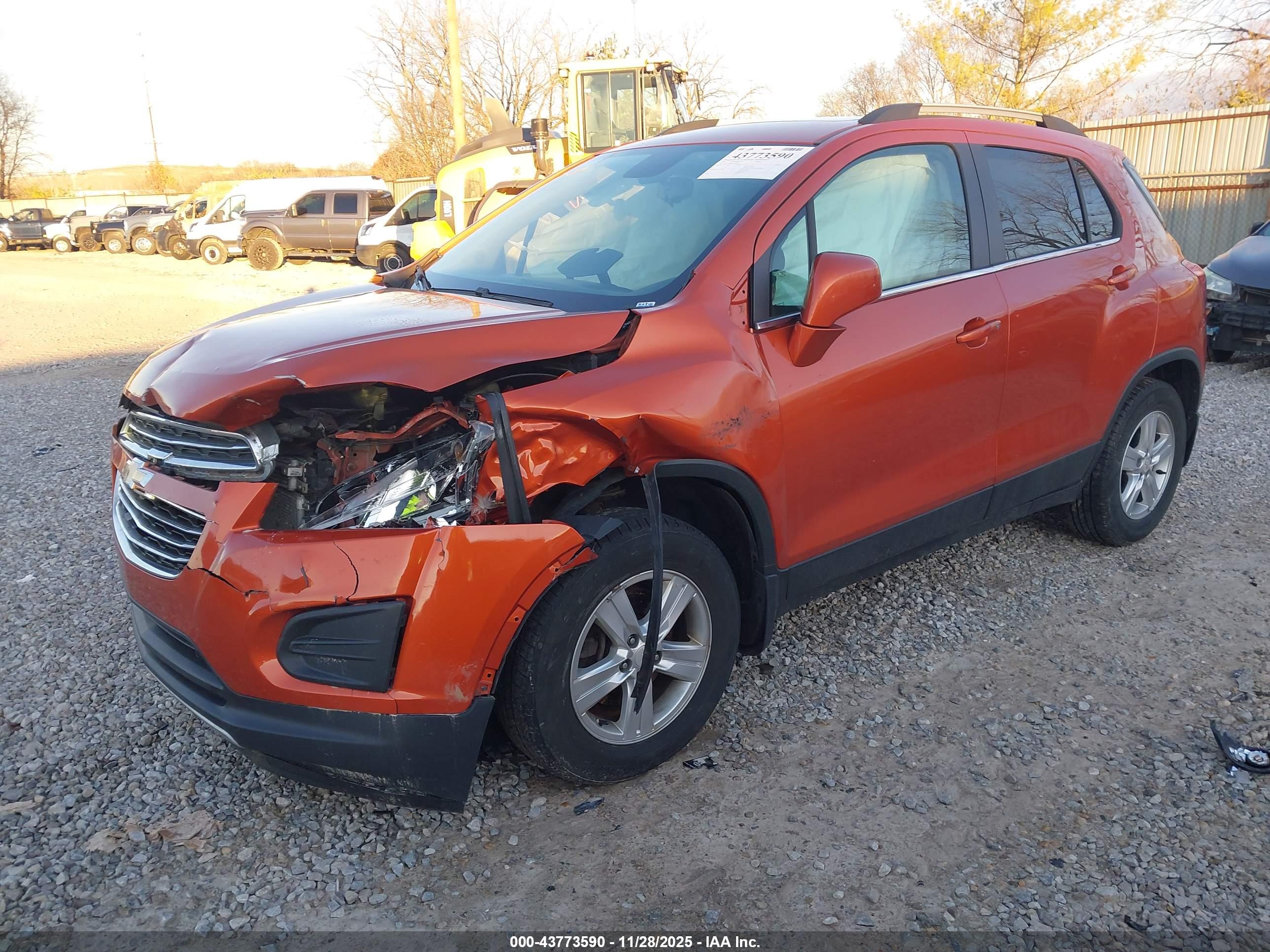 CHEVROLET TRAX image 2