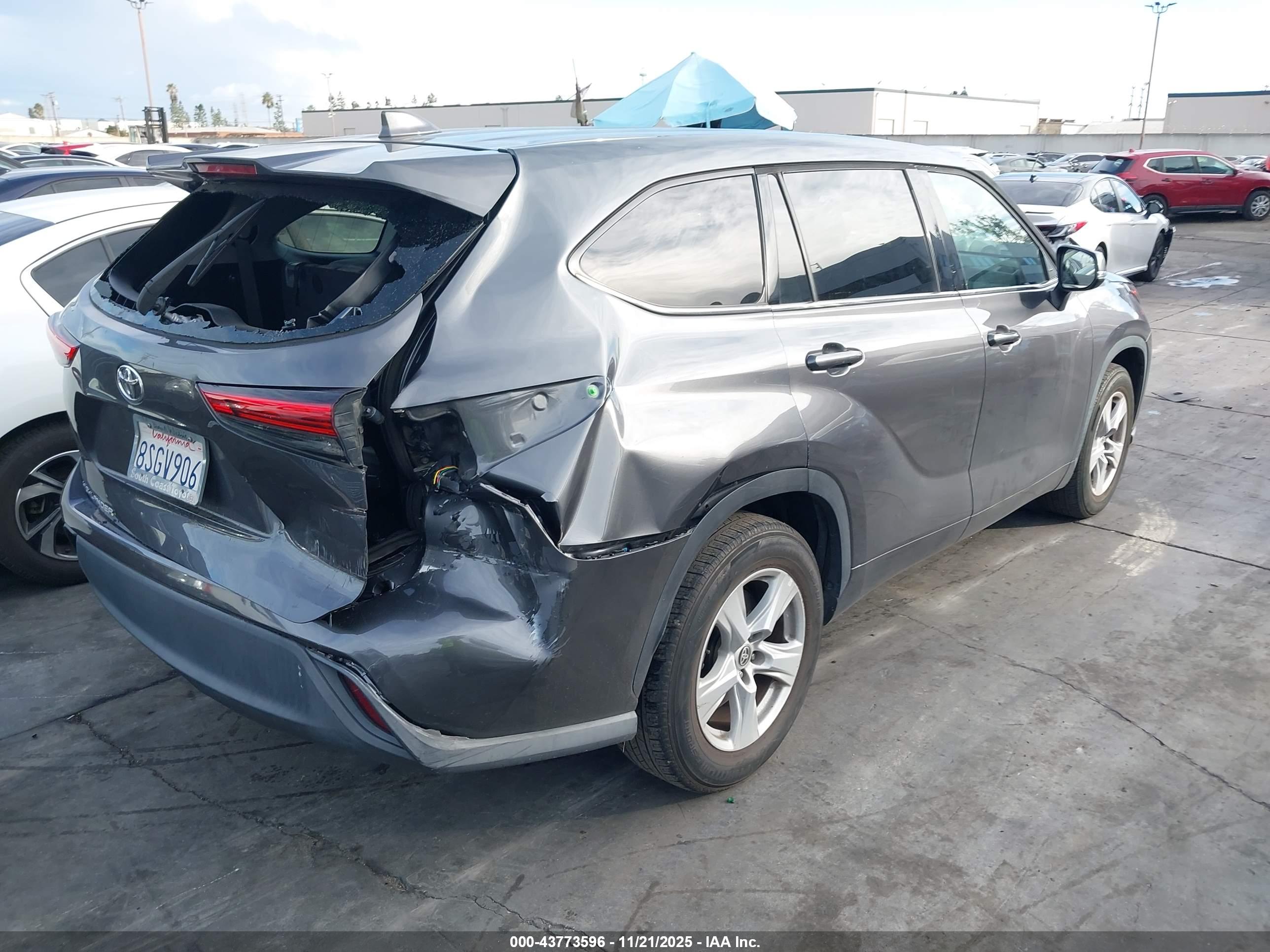 TOYOTA HIGHLANDER image 4