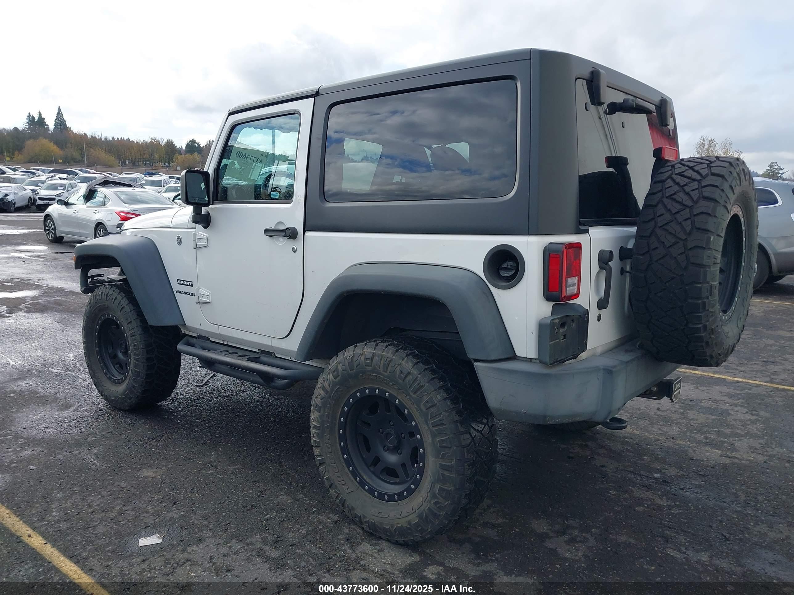 JEEP WRANGLER image 3