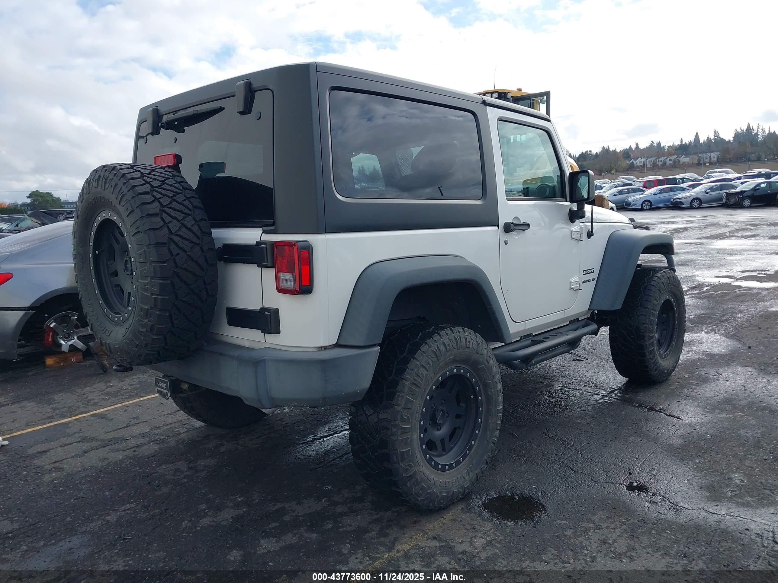 JEEP WRANGLER image 4