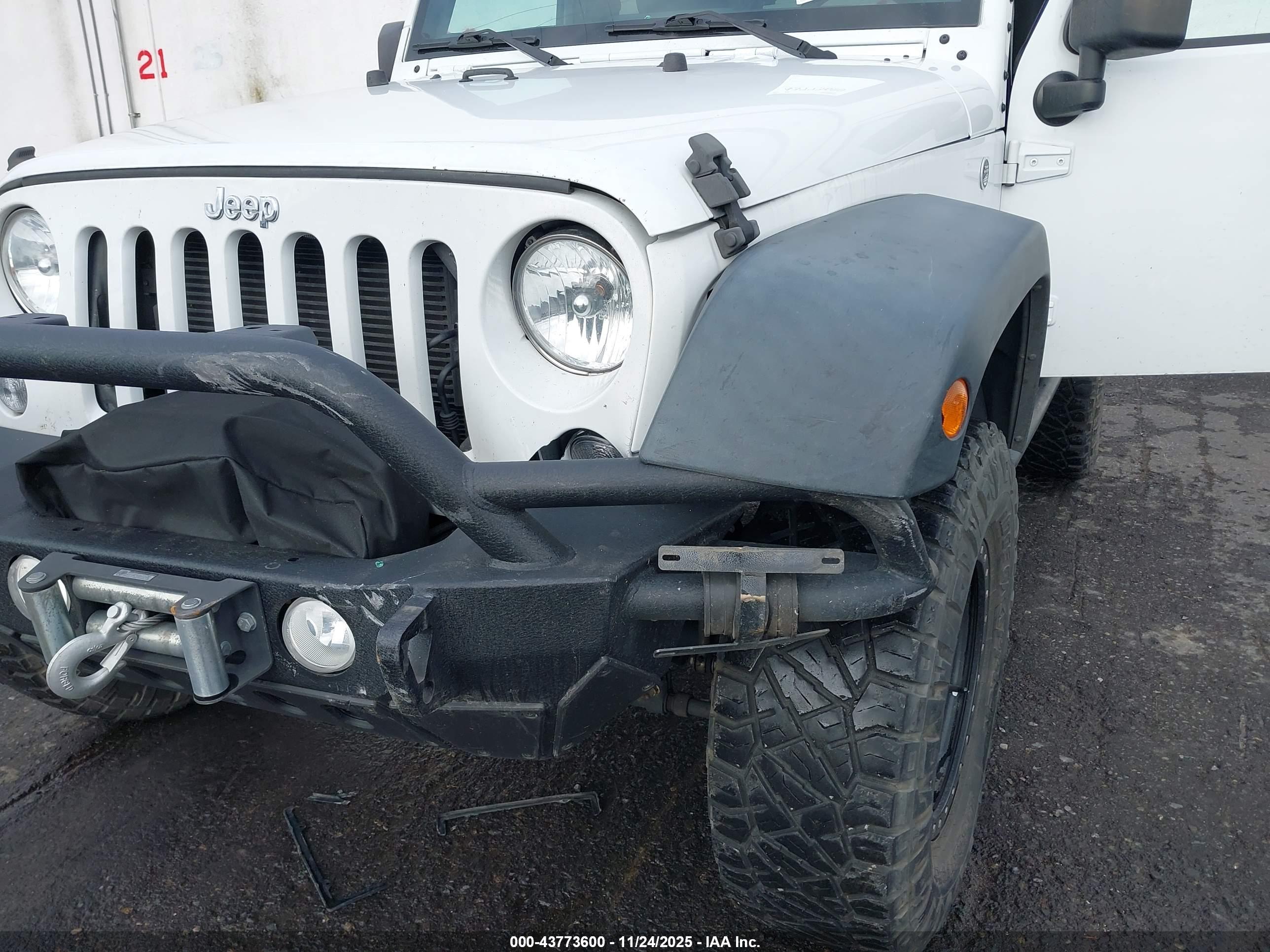 JEEP WRANGLER image 6