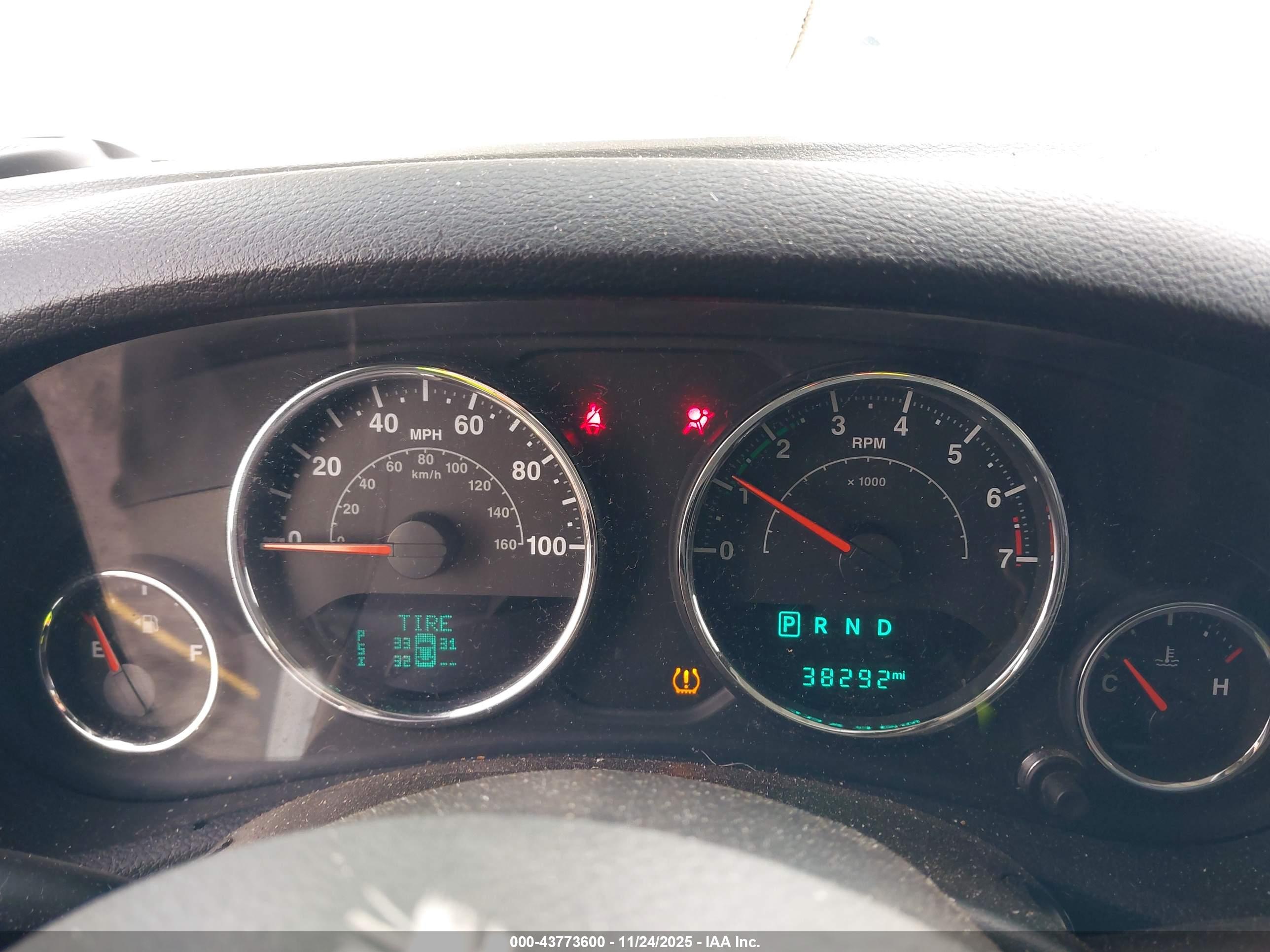 JEEP WRANGLER image 7