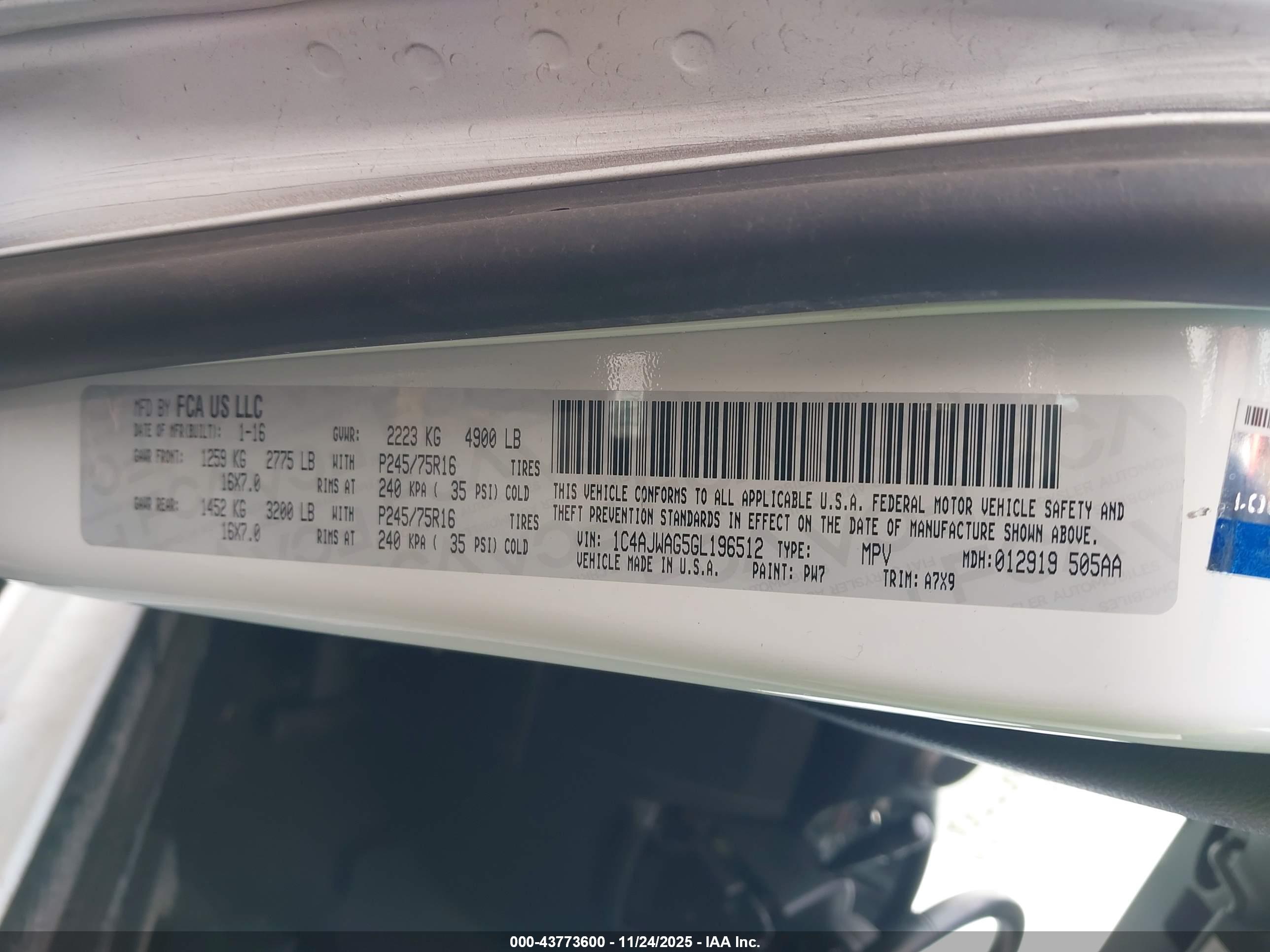 JEEP WRANGLER image 9