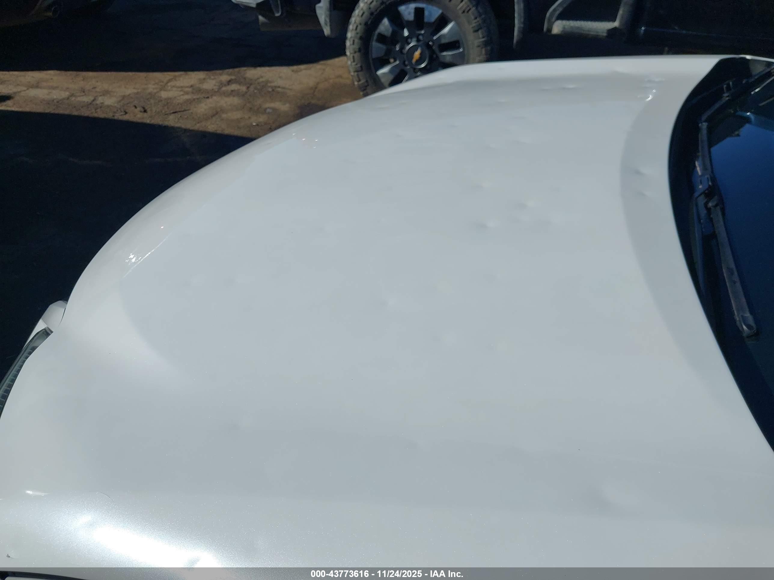 LEXUS UX image 6