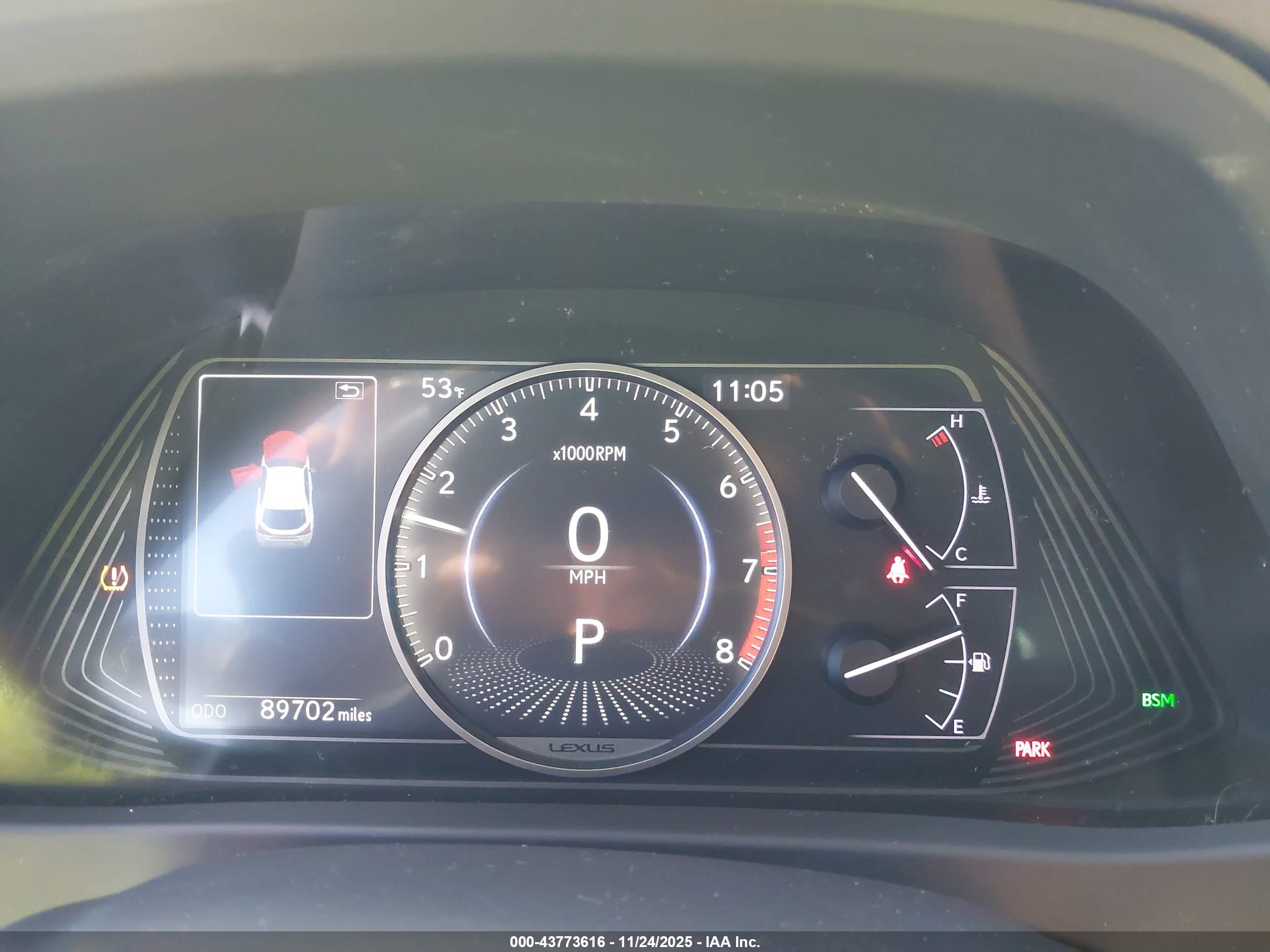 LEXUS UX image 7