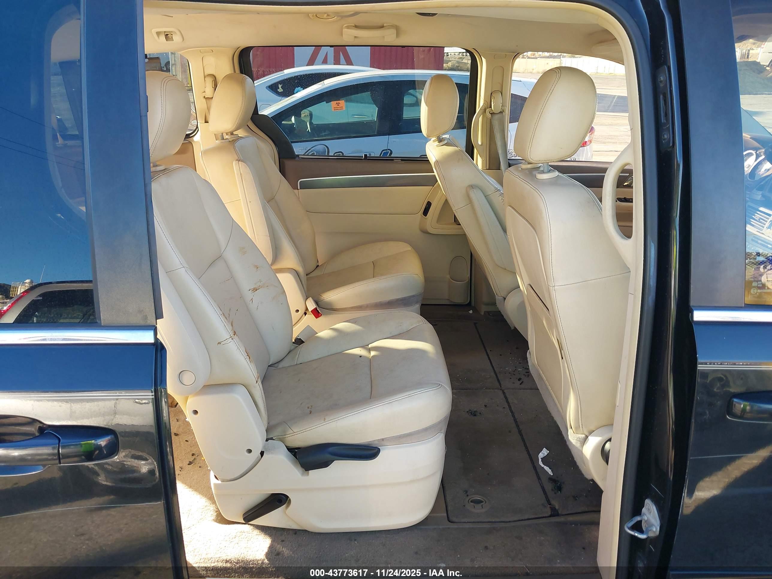 VOLKSWAGEN ROUTAN image 8