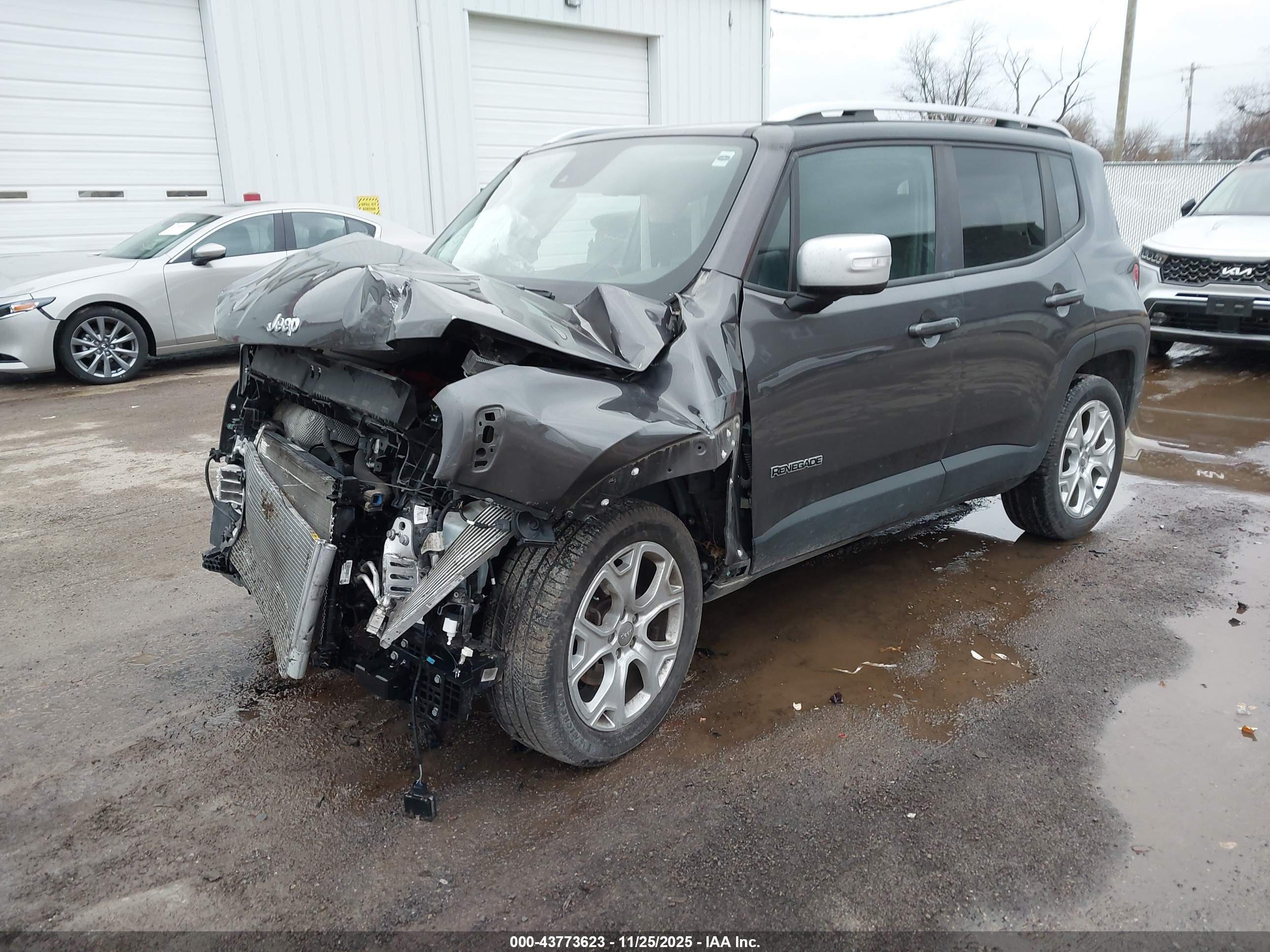 JEEP RENEGADE image 2
