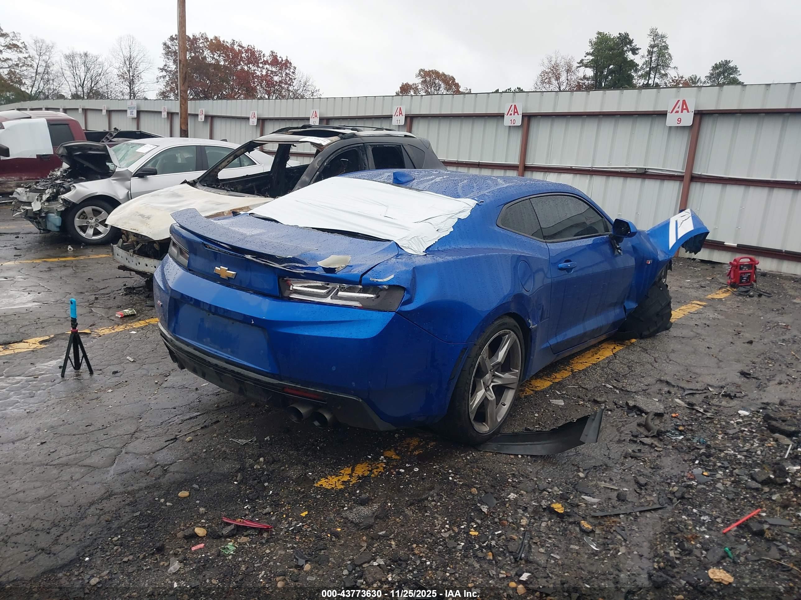 CHEVROLET CAMARO image 4
