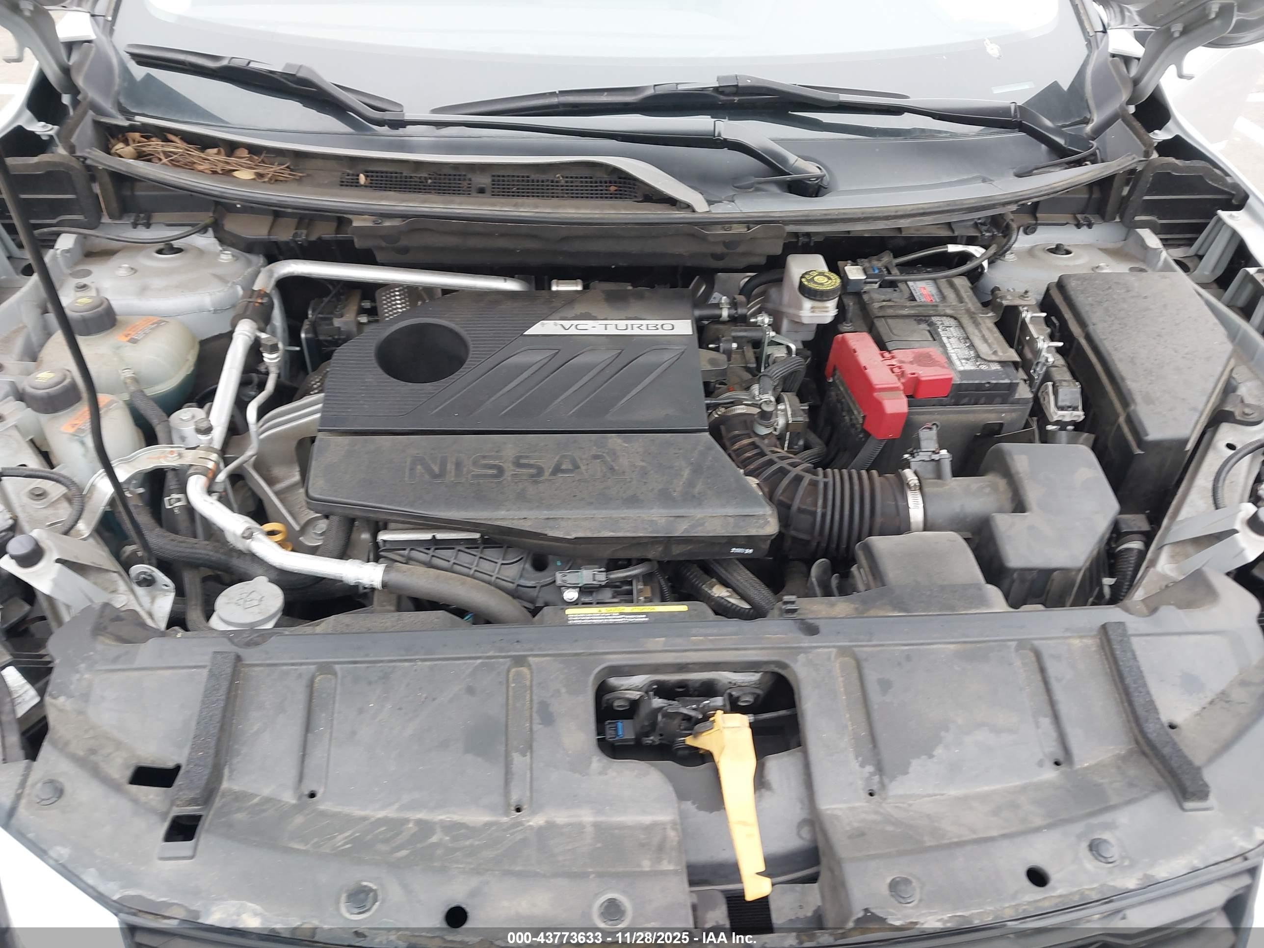 NISSAN ROGUE image 10