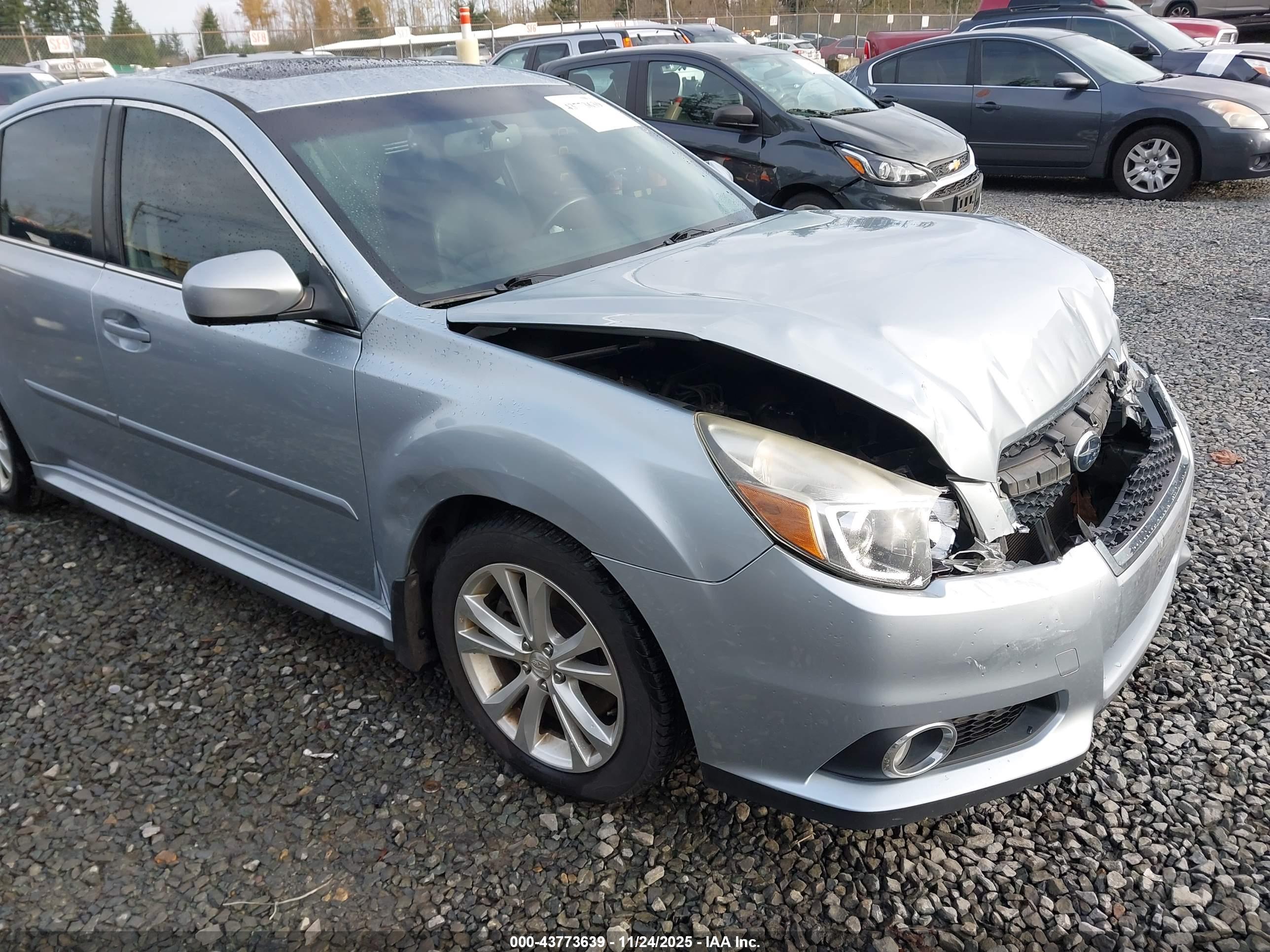 SUBARU LEGACY image 6
