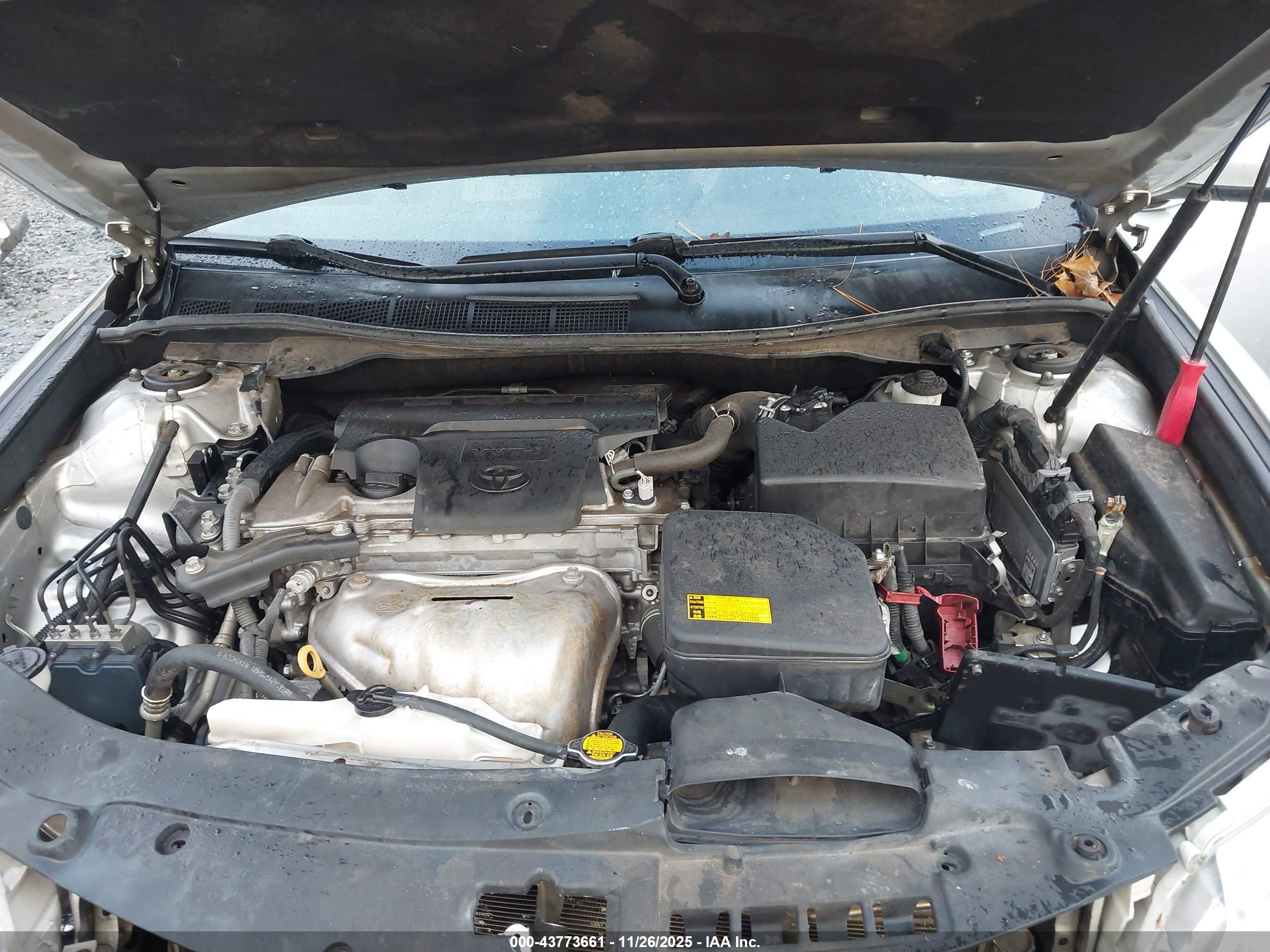 TOYOTA CAMRY image 10