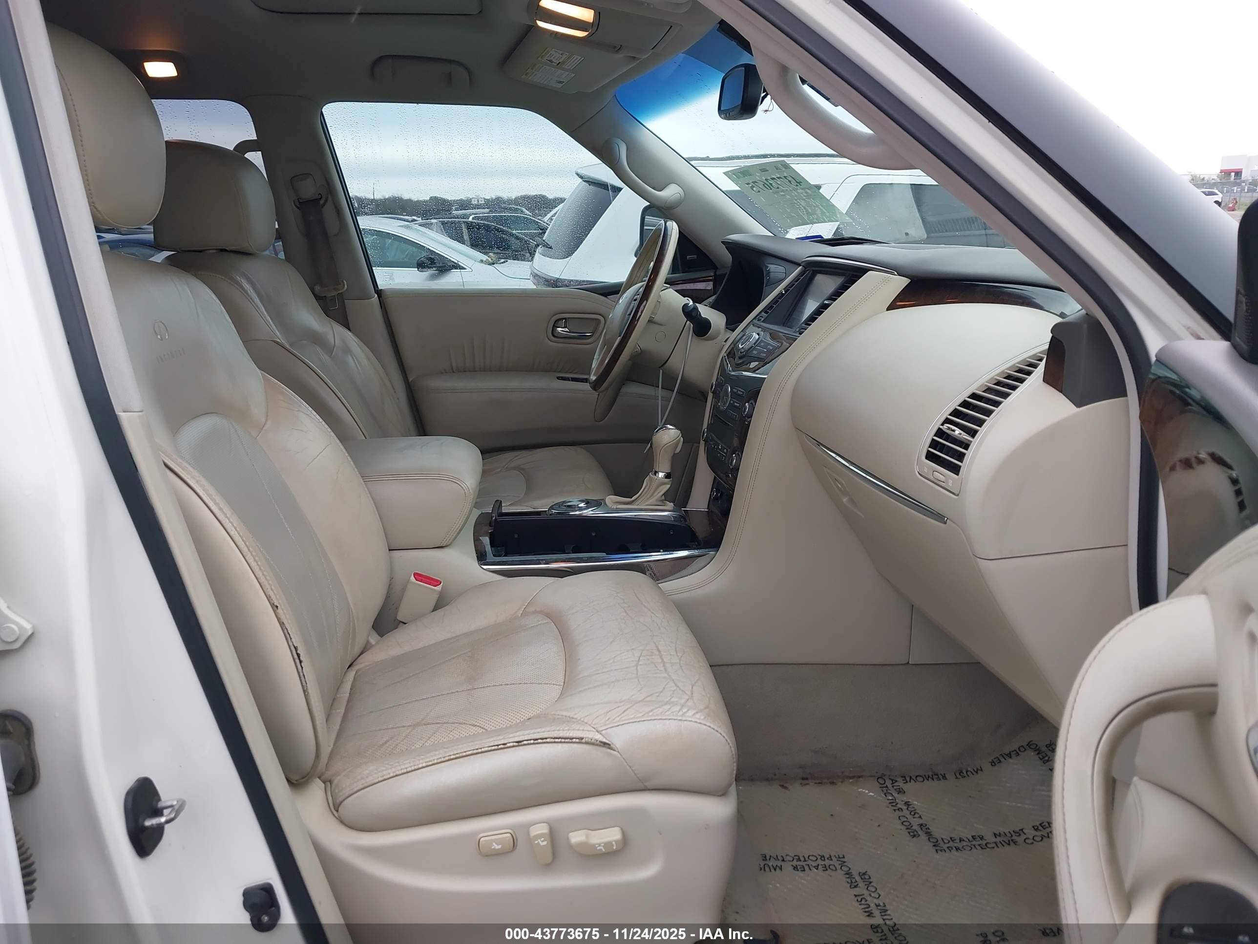 INFINITI QX80 image 5