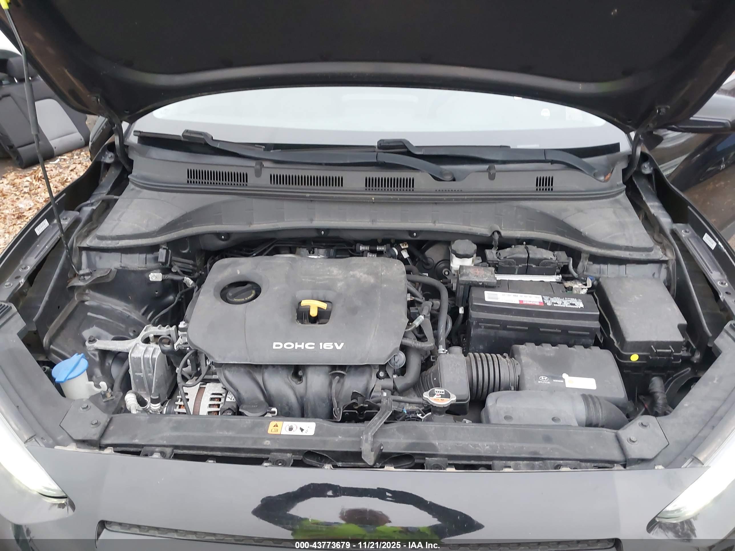 HYUNDAI KONA image 10