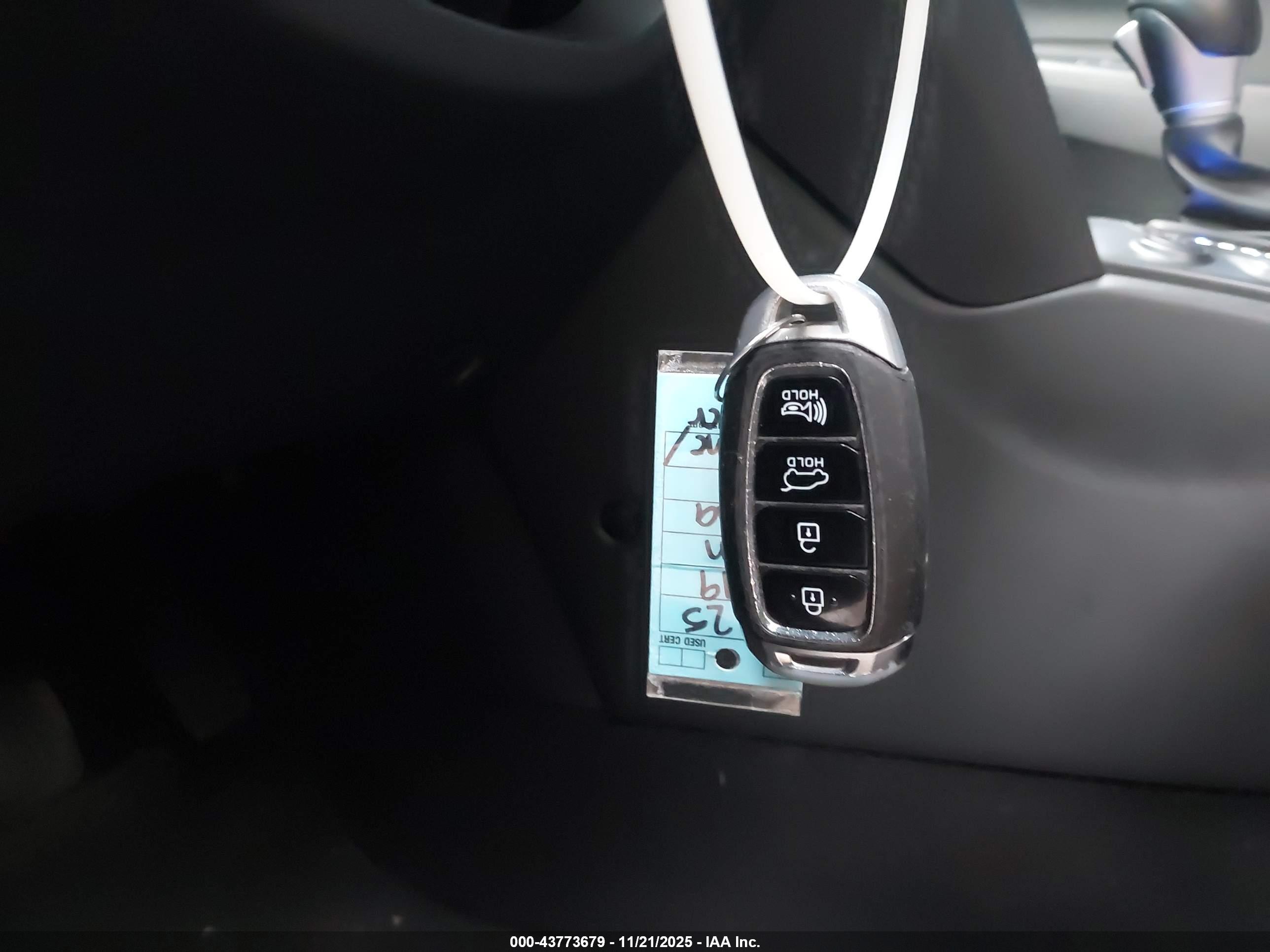 HYUNDAI KONA image 11