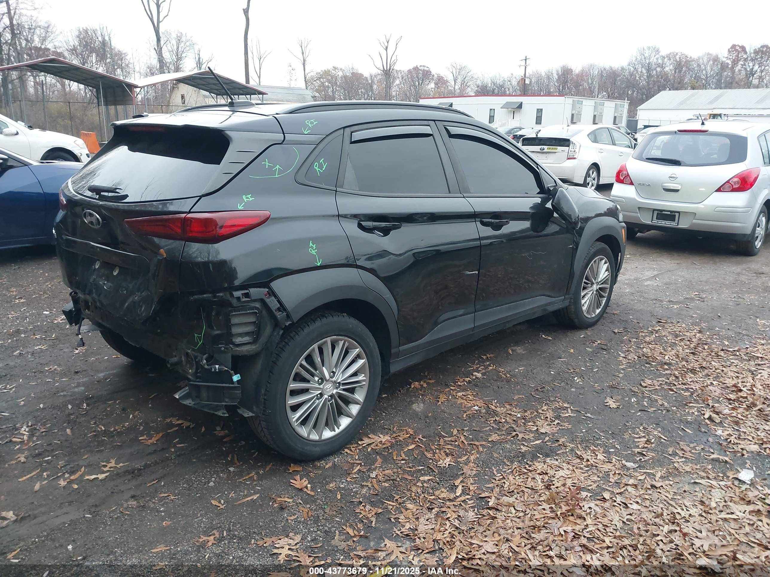 HYUNDAI KONA image 4