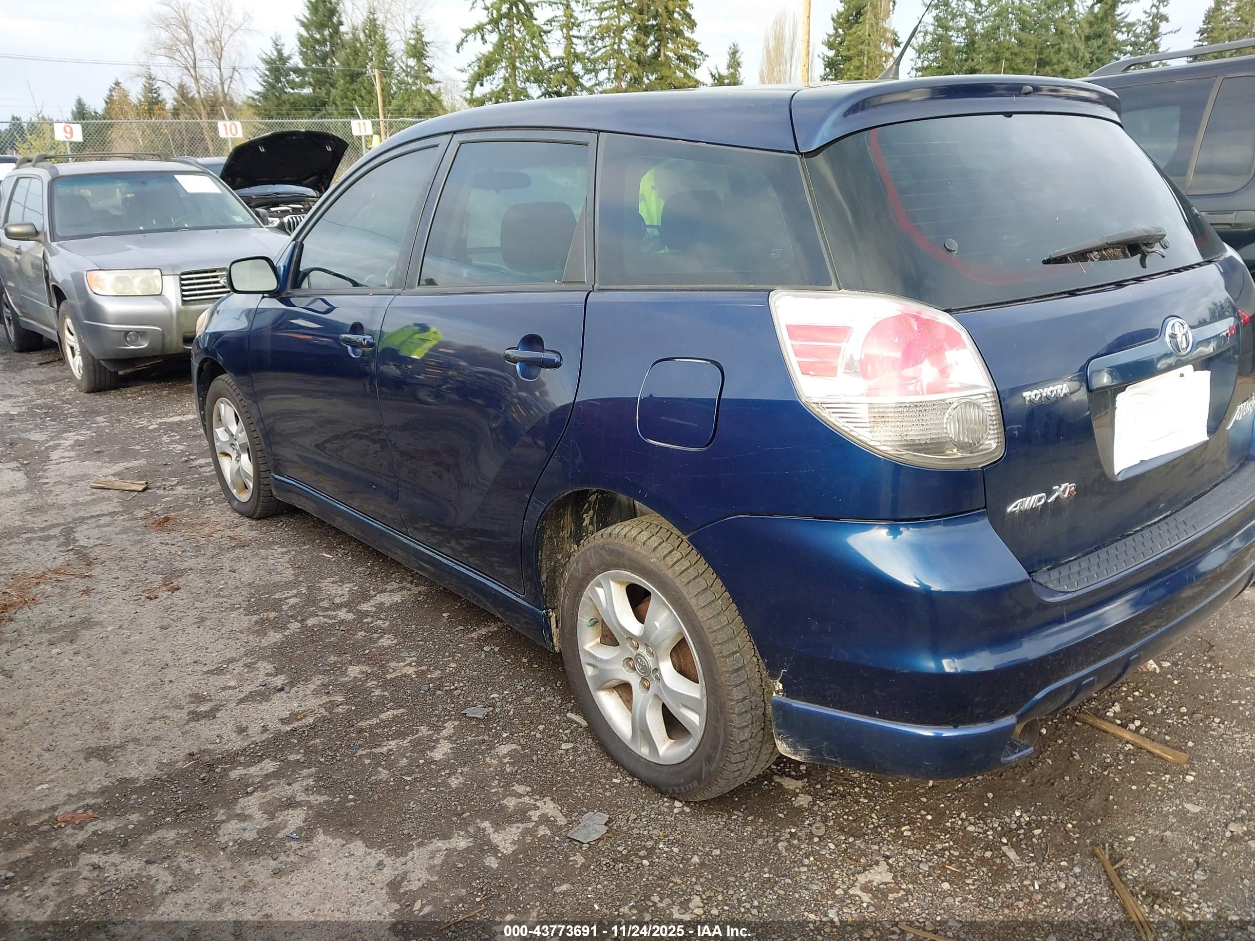TOYOTA MATRIX image 3