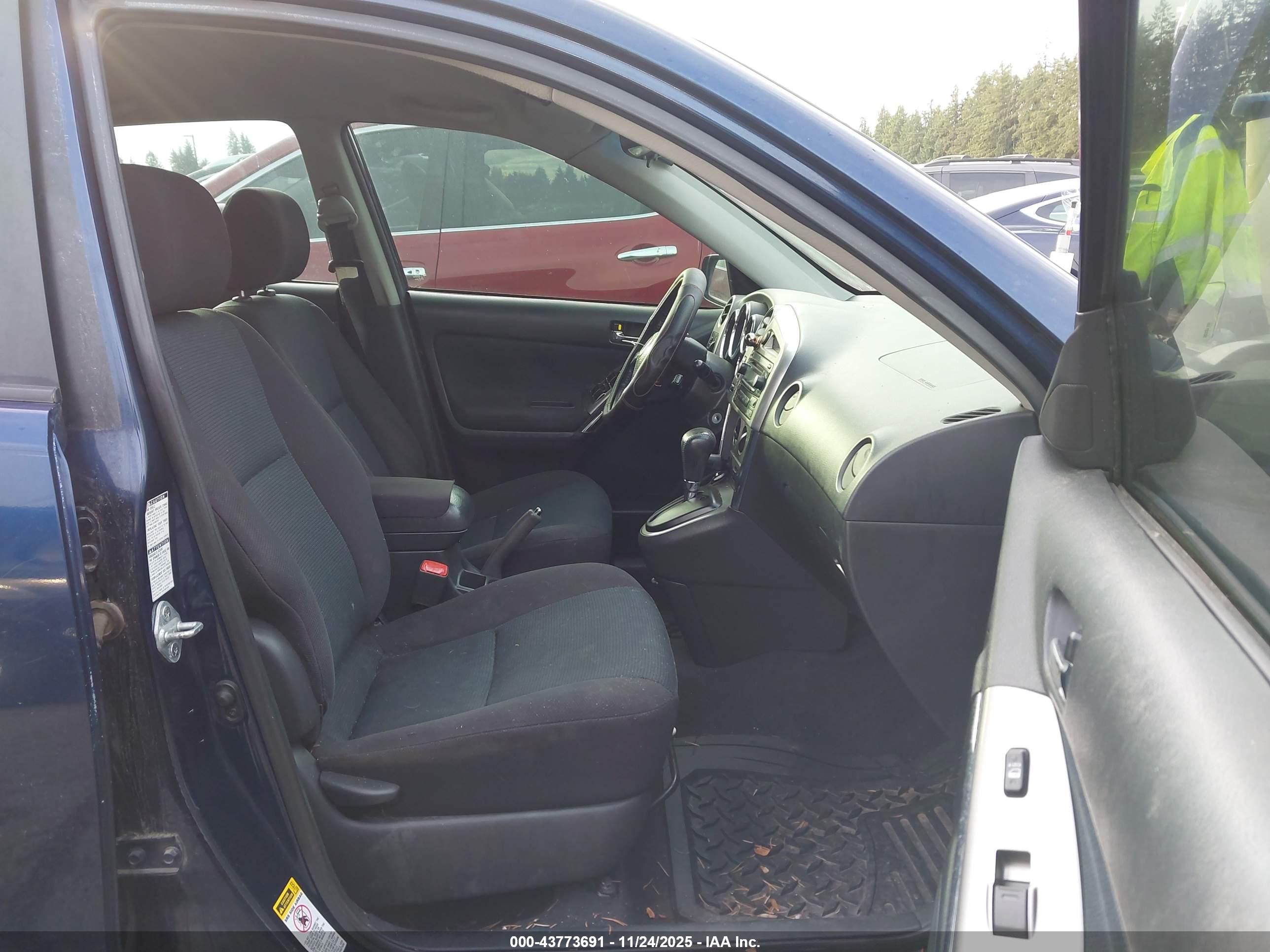 TOYOTA MATRIX image 5