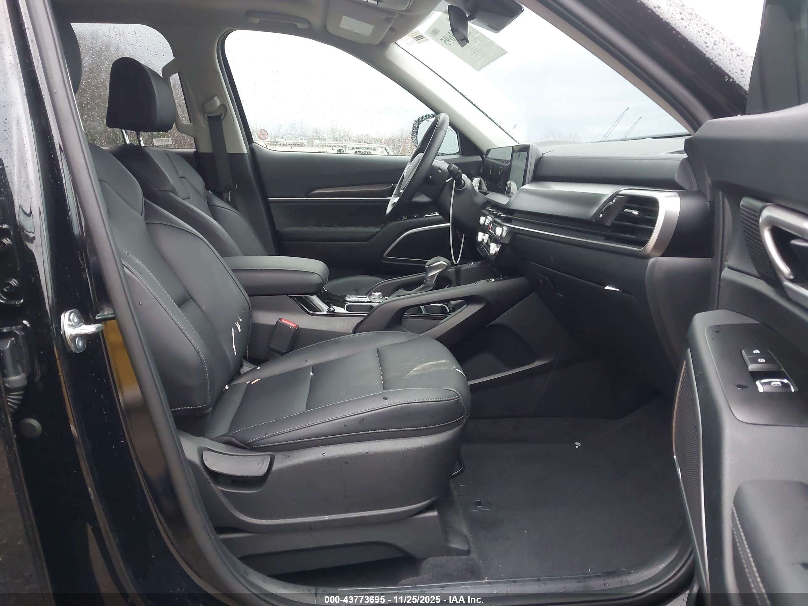 KIA TELLURIDE image 5