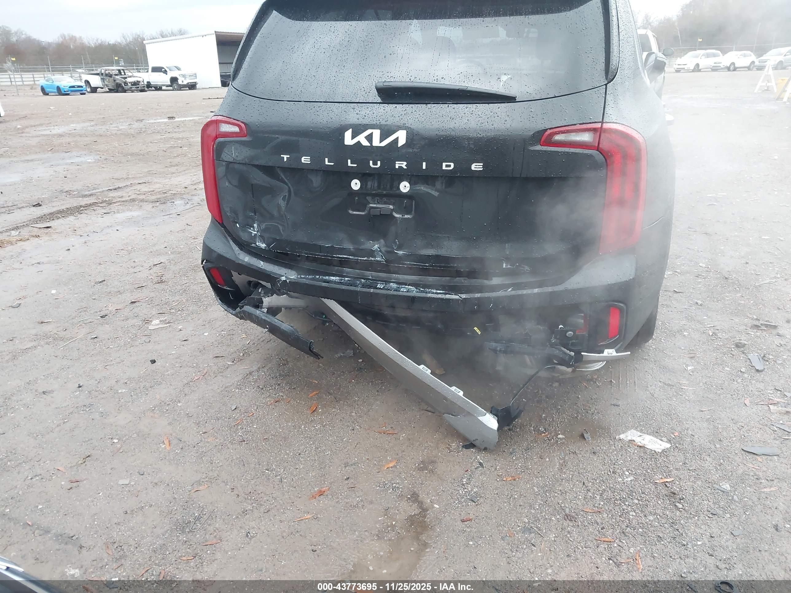 KIA TELLURIDE image 6