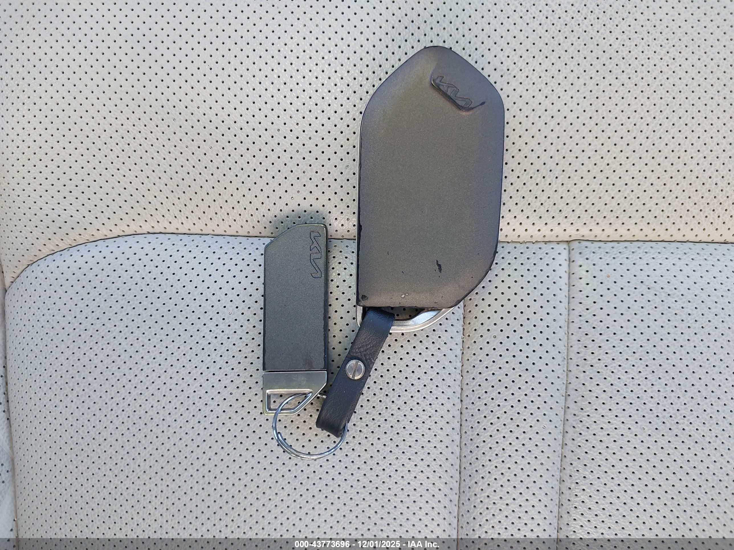 KIA SORENTO image 11
