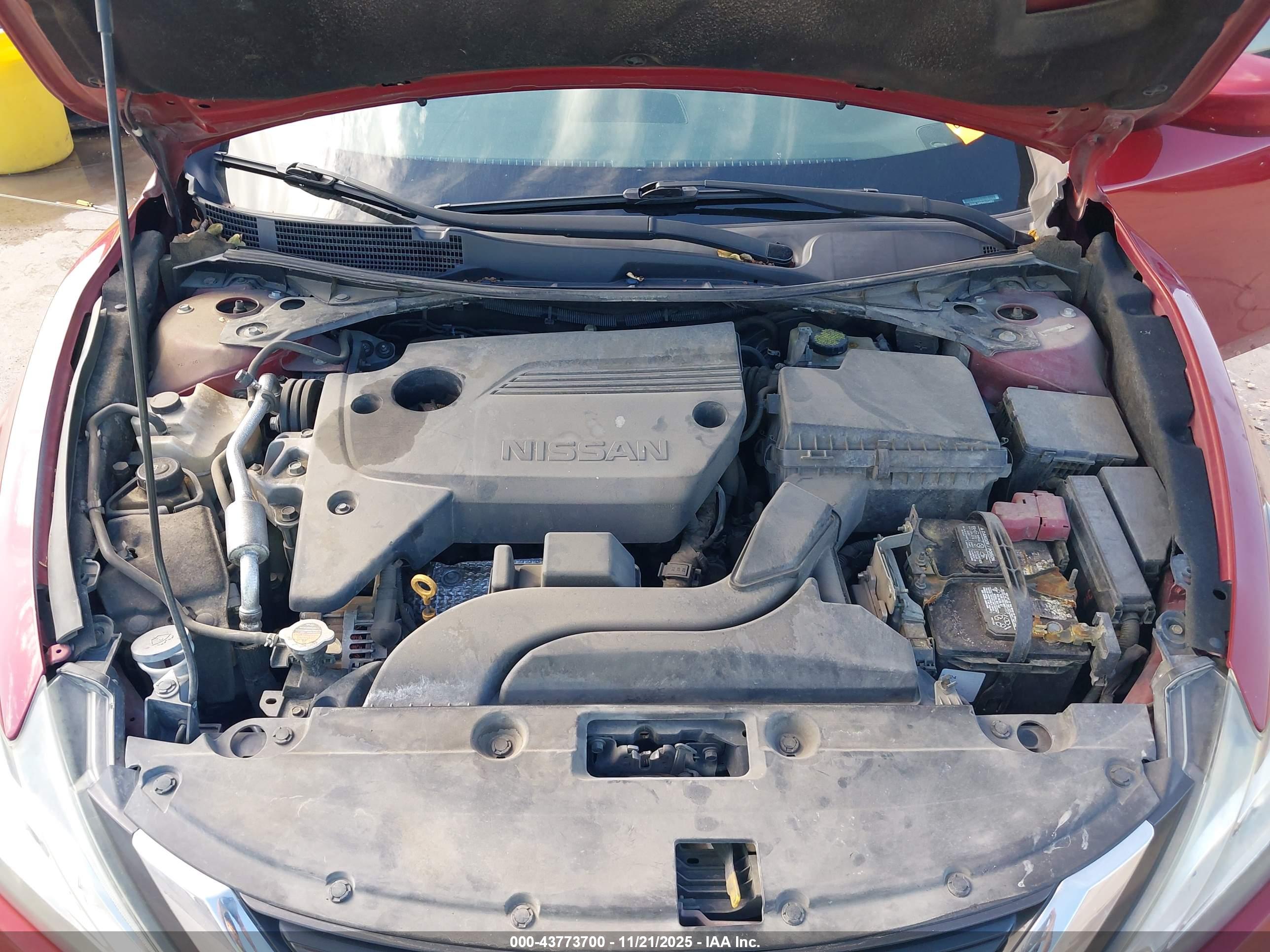 NISSAN ALTIMA image 10