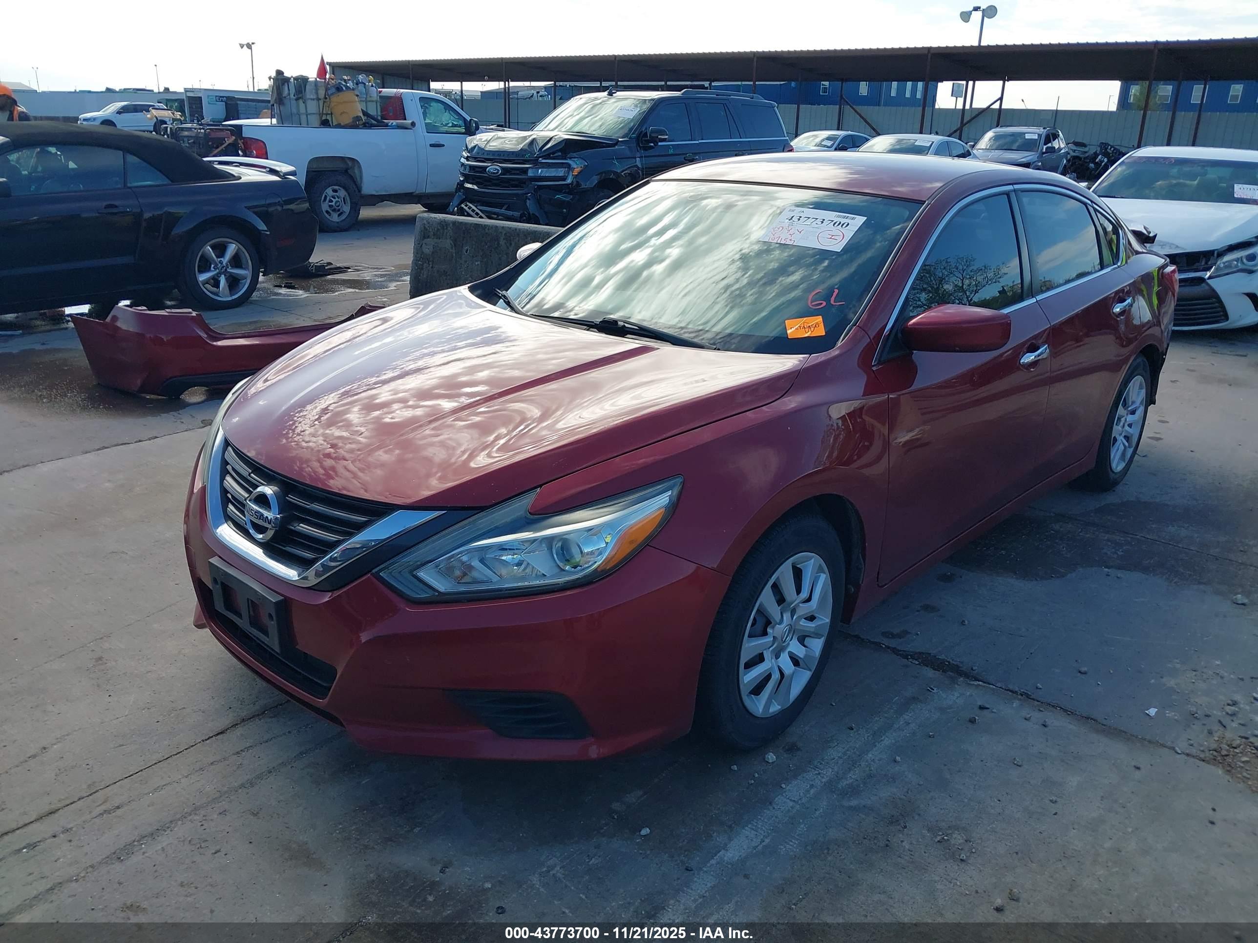 NISSAN ALTIMA image 2