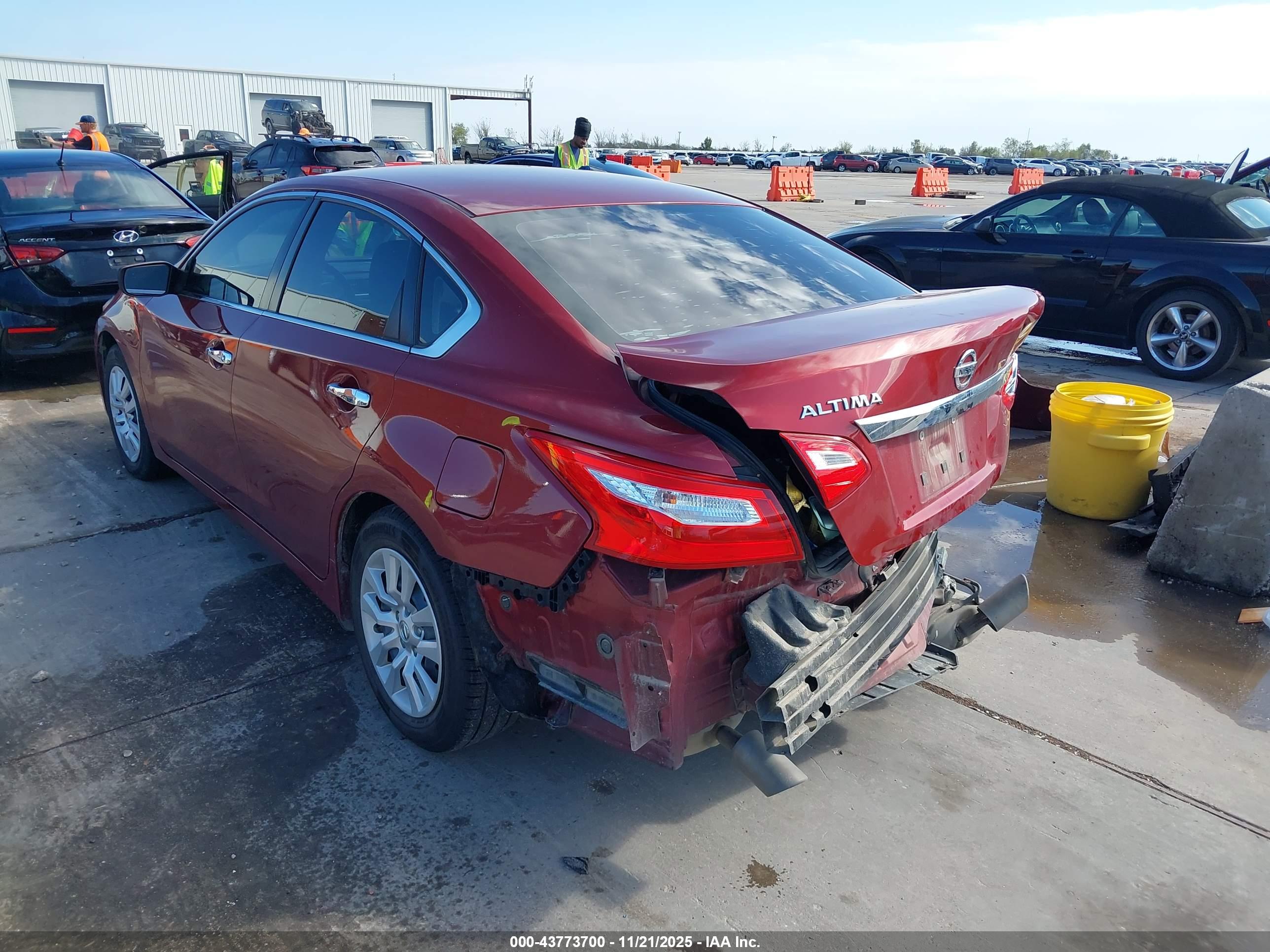NISSAN ALTIMA image 3