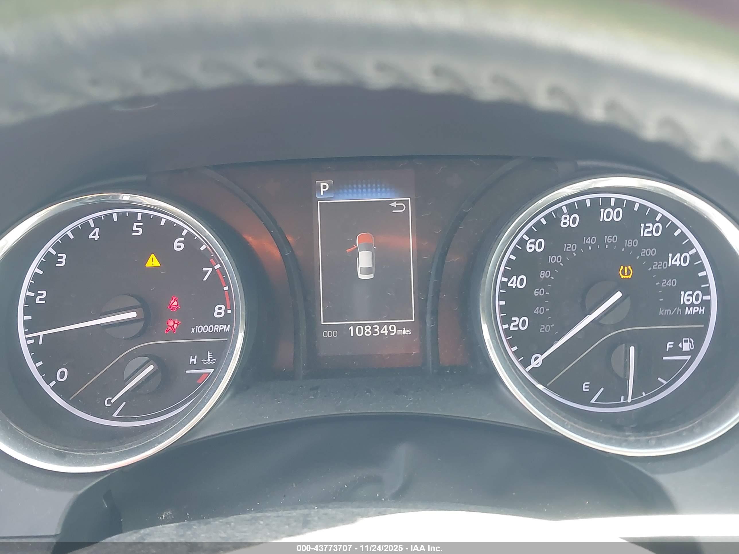 TOYOTA CAMRY image 7