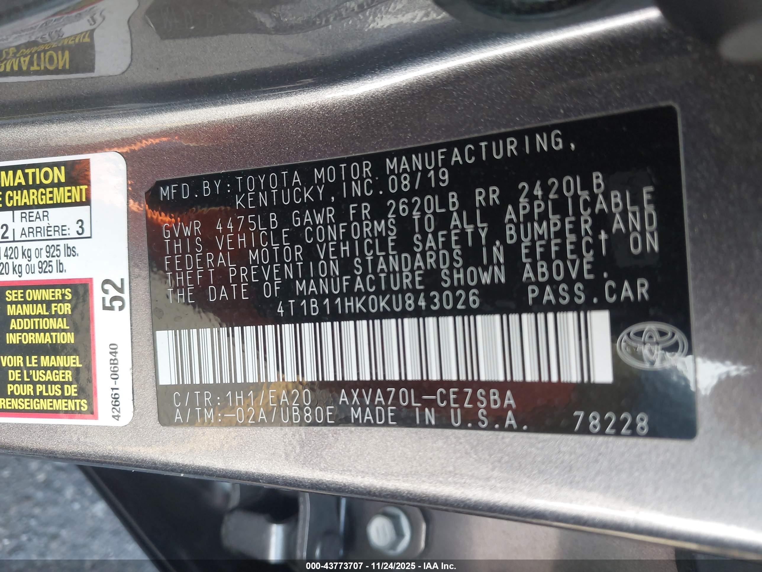 TOYOTA CAMRY image 9