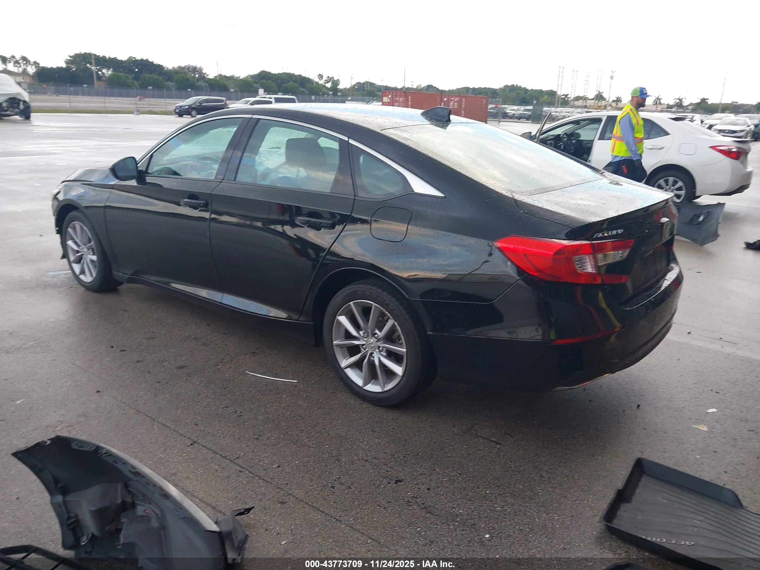 HONDA ACCORD image 3