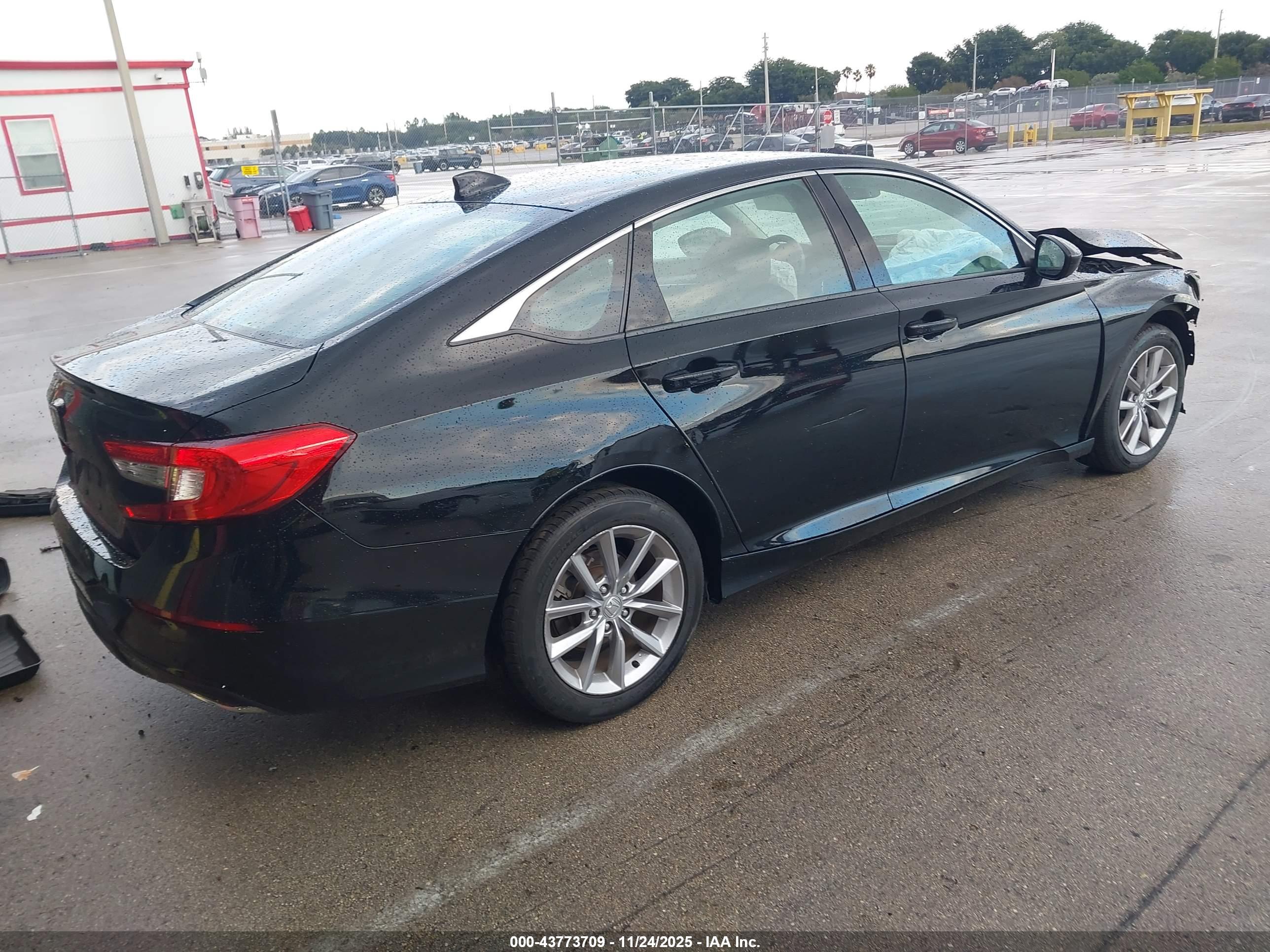 HONDA ACCORD image 4