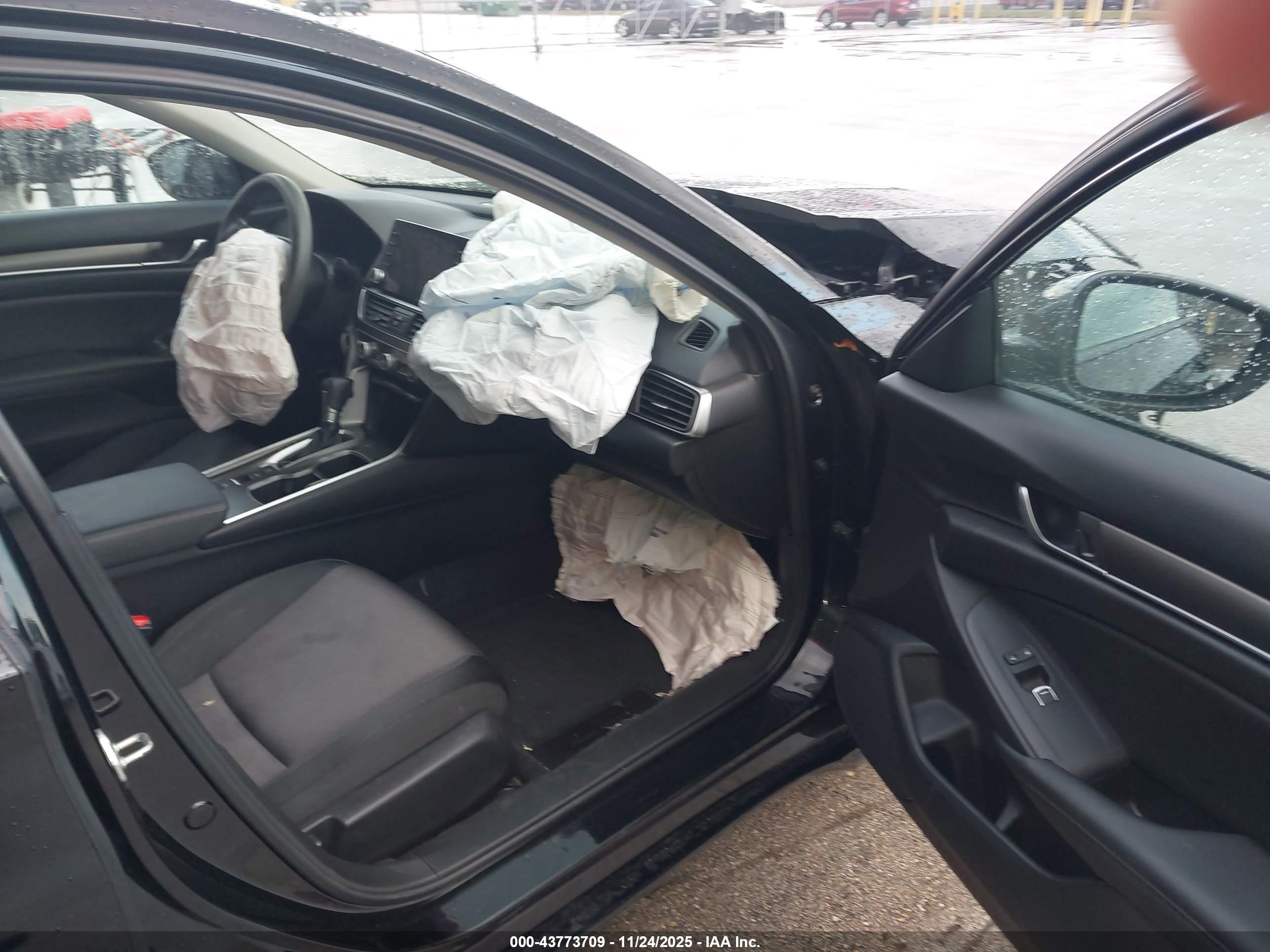 HONDA ACCORD image 5