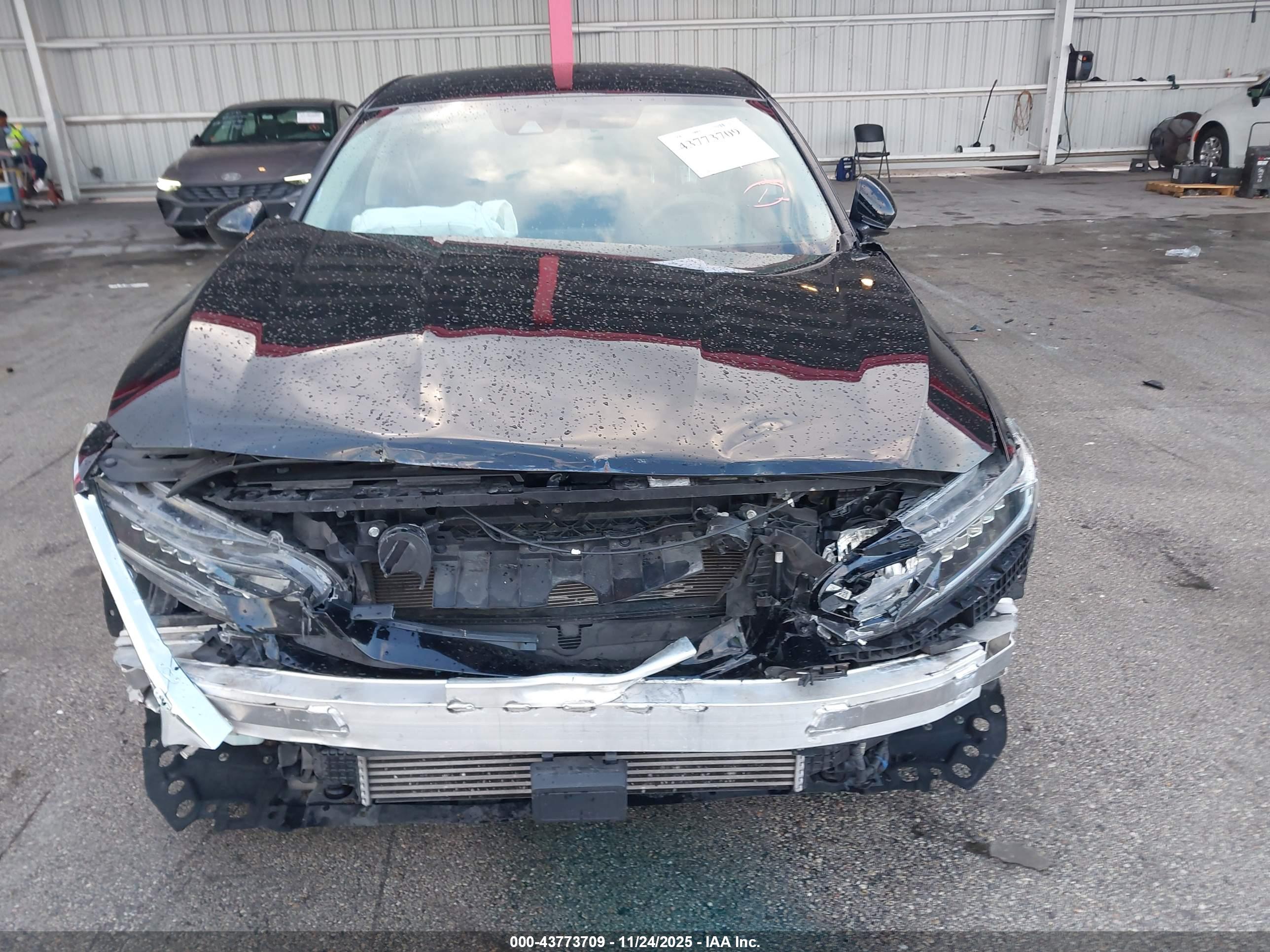 HONDA ACCORD image 6