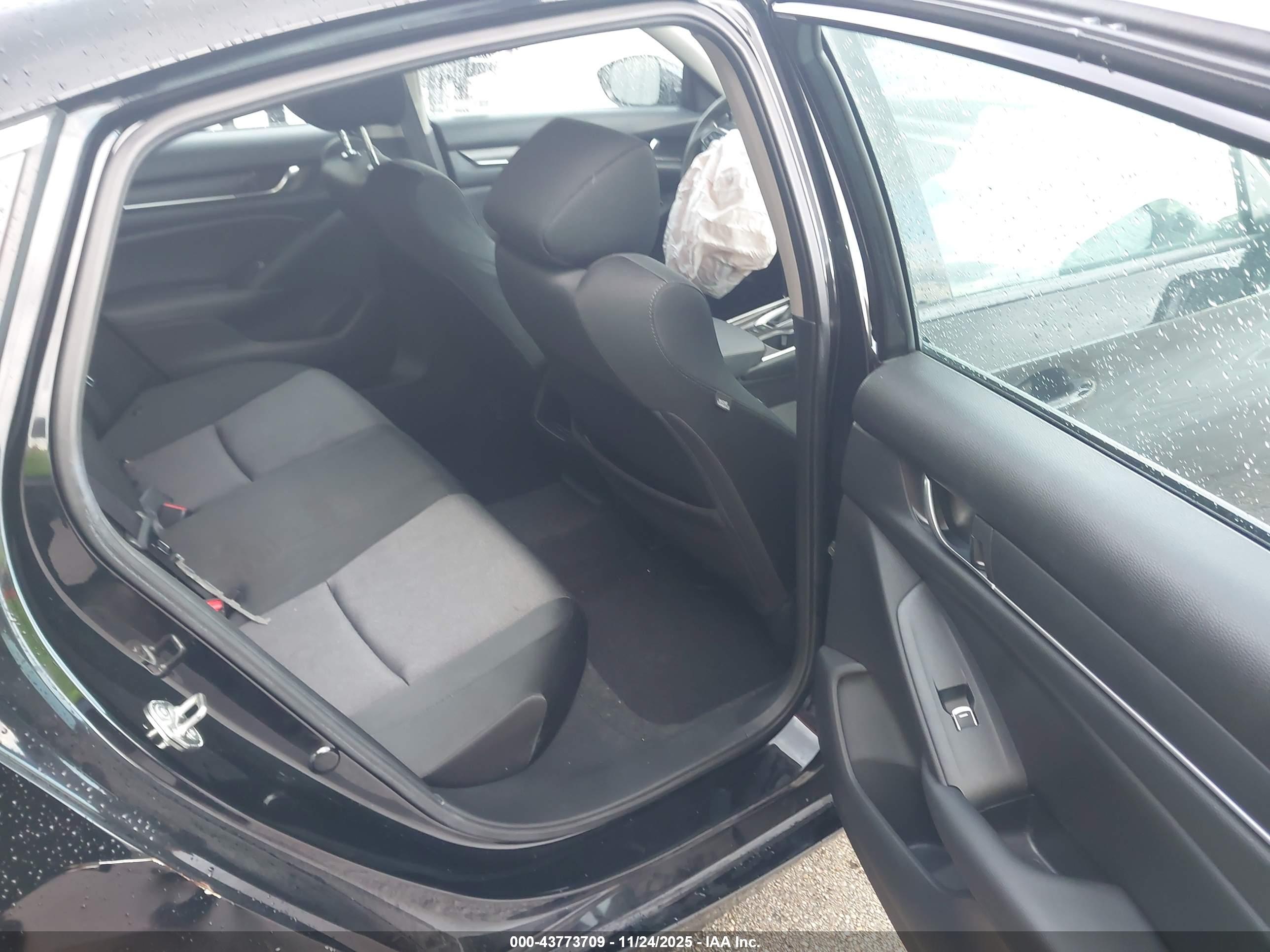HONDA ACCORD image 8