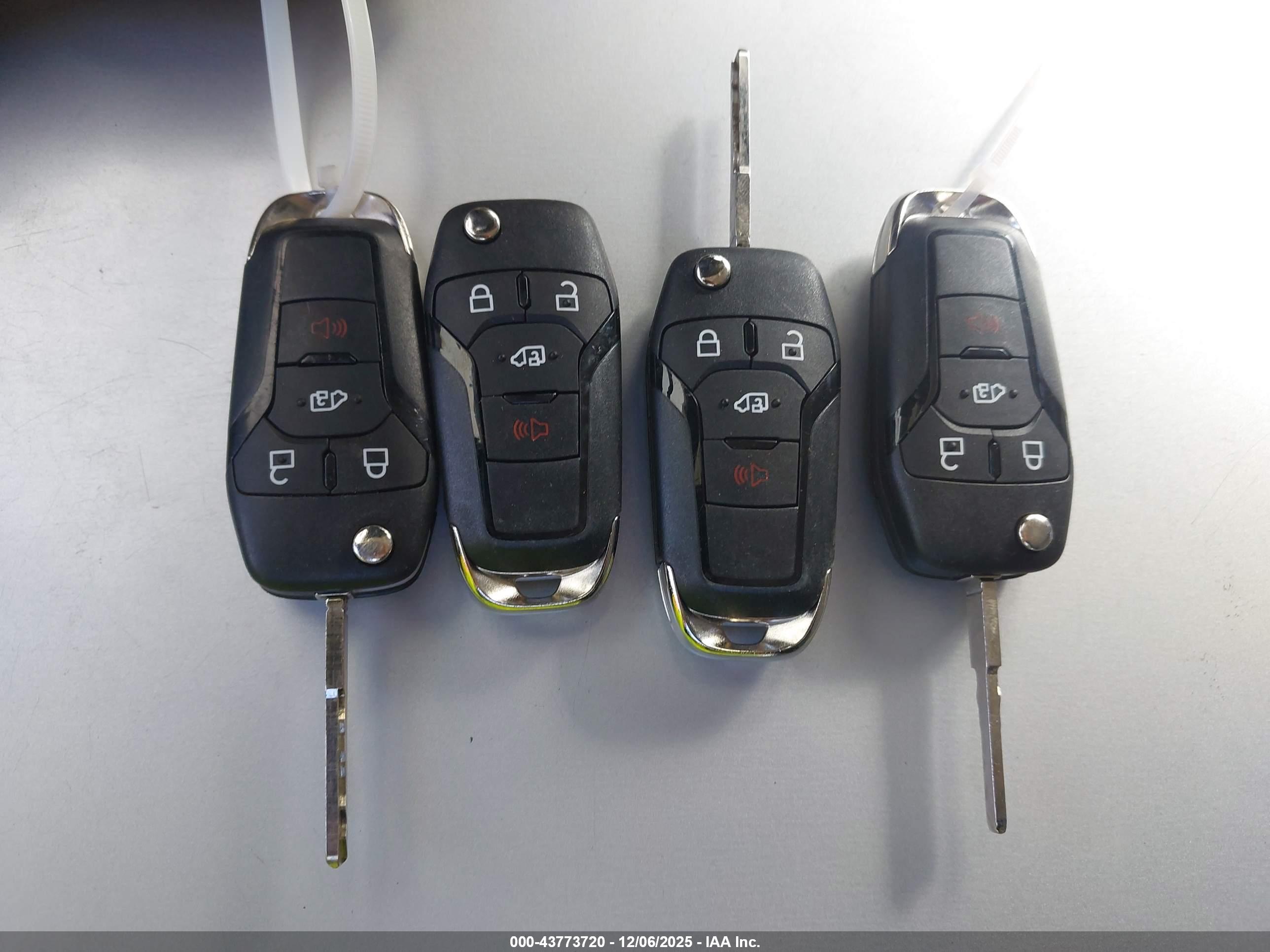 FORD TRANSIT image 11