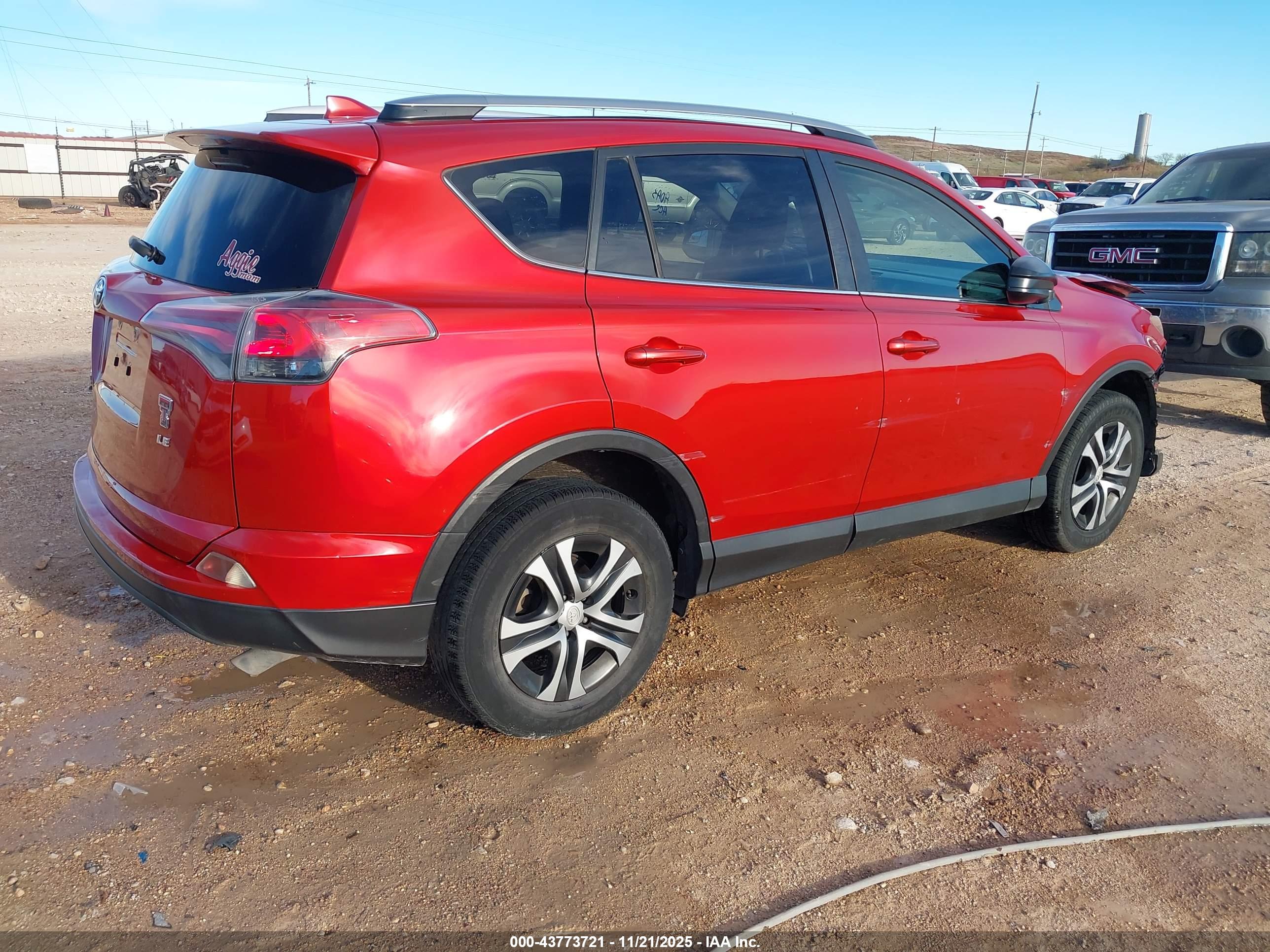 TOYOTA RAV4 image 4