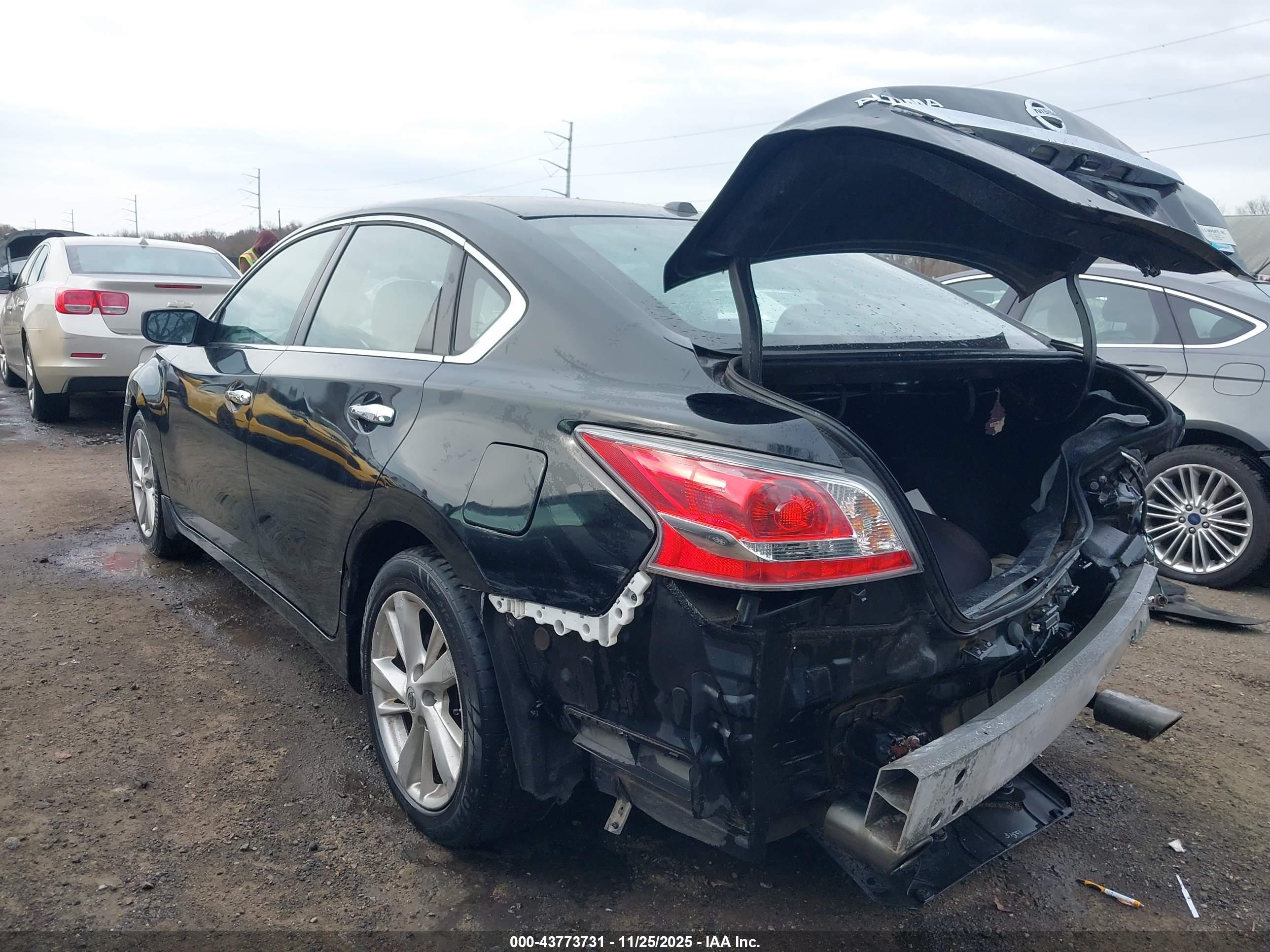 NISSAN ALTIMA image 3
